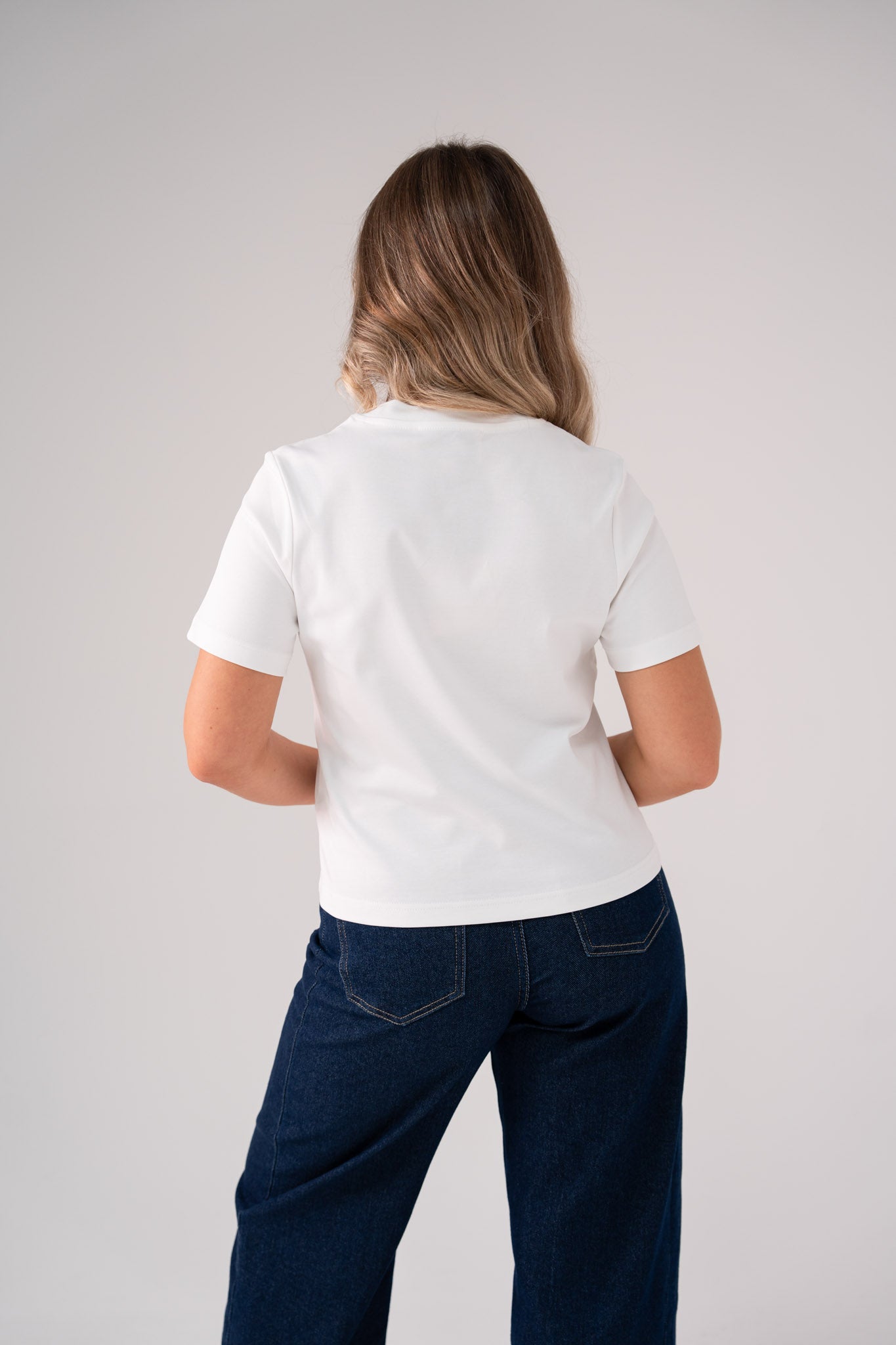 Love Laura Basic T-Shirt In White