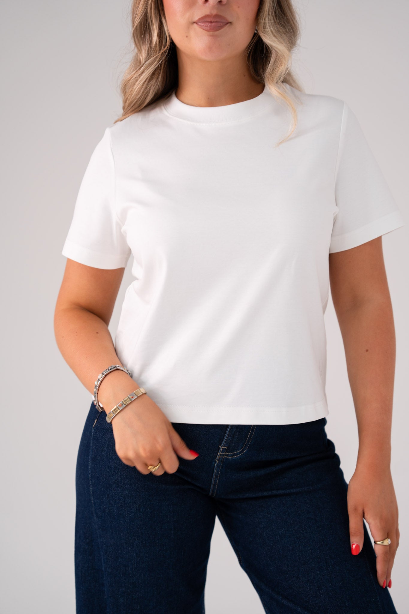 Love Laura Basic T-Shirt In White