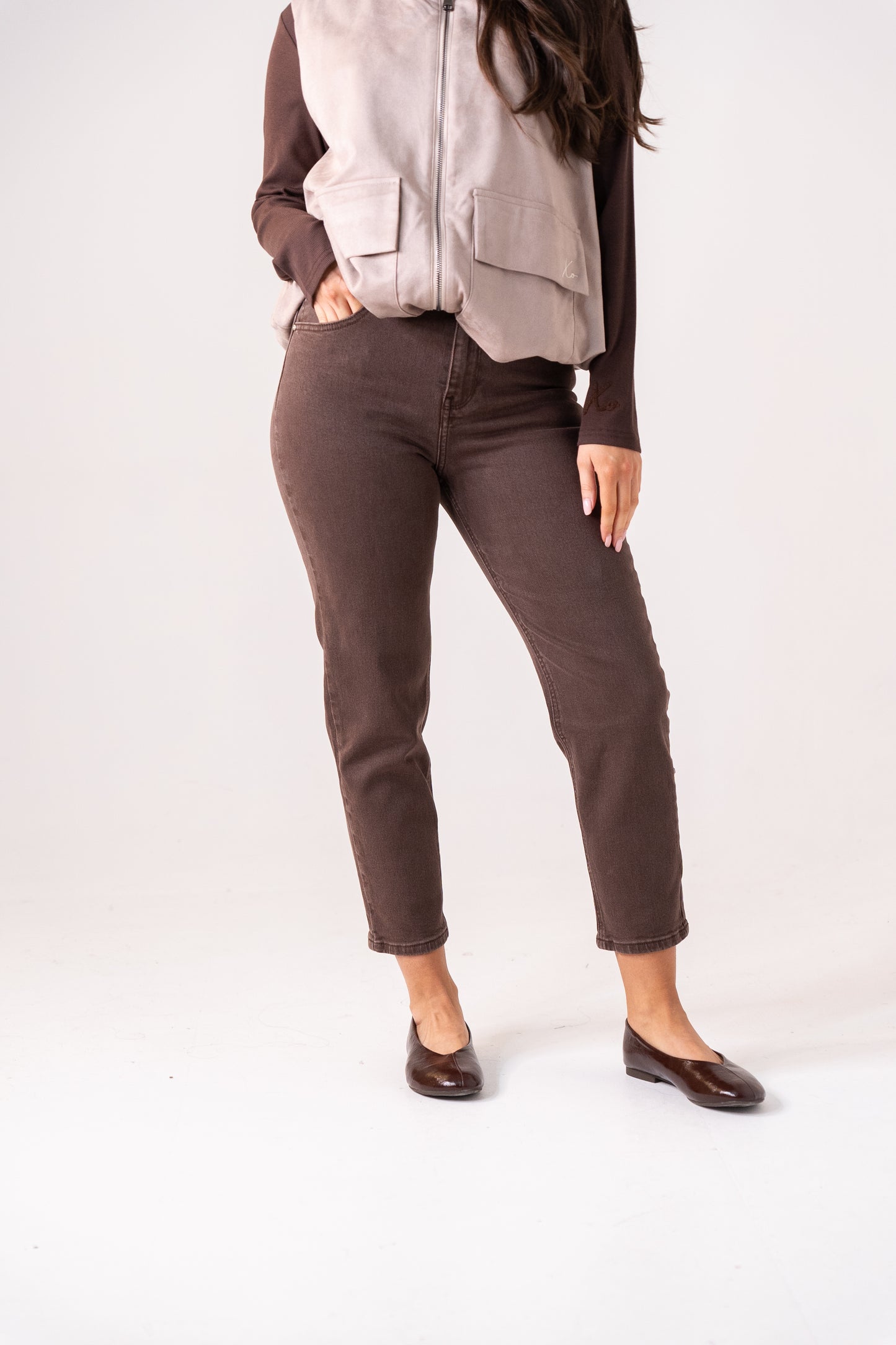 Love Laura Mom Jeans In Chocolate