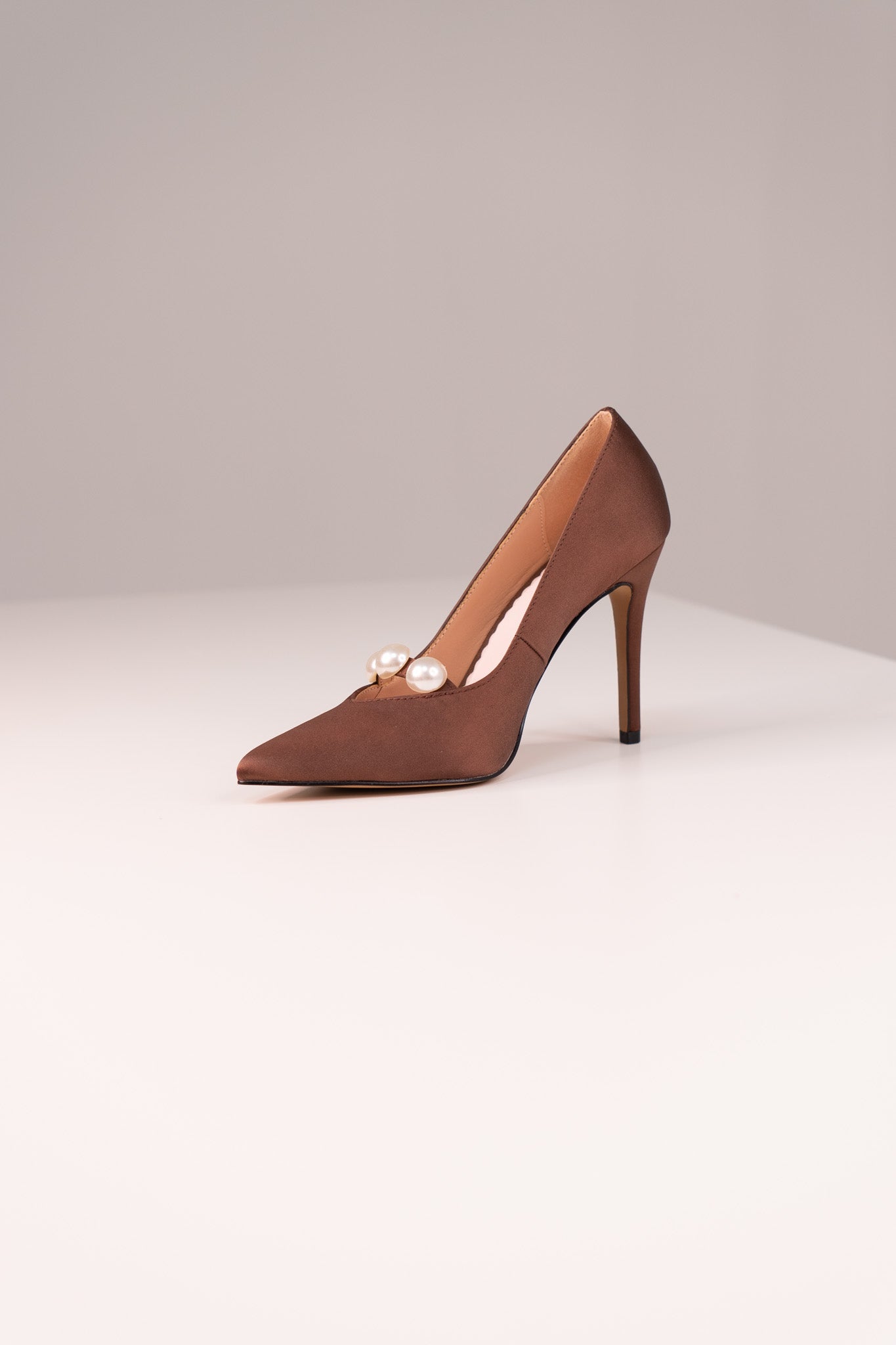 Love Laura Pearl Detail Heel In Chocolate