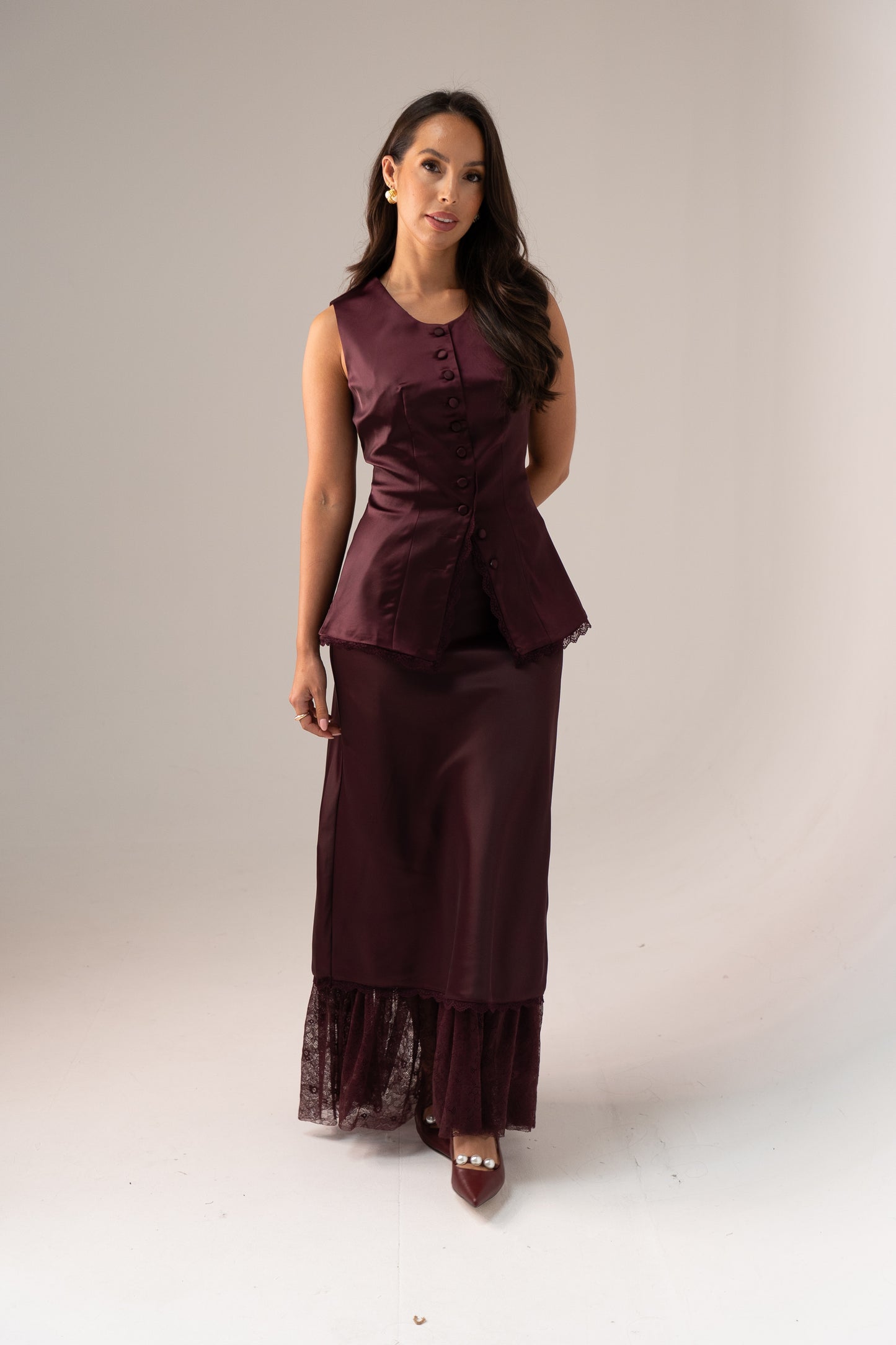 Love Laura Lace Trim Satin Skirt In Burgundy