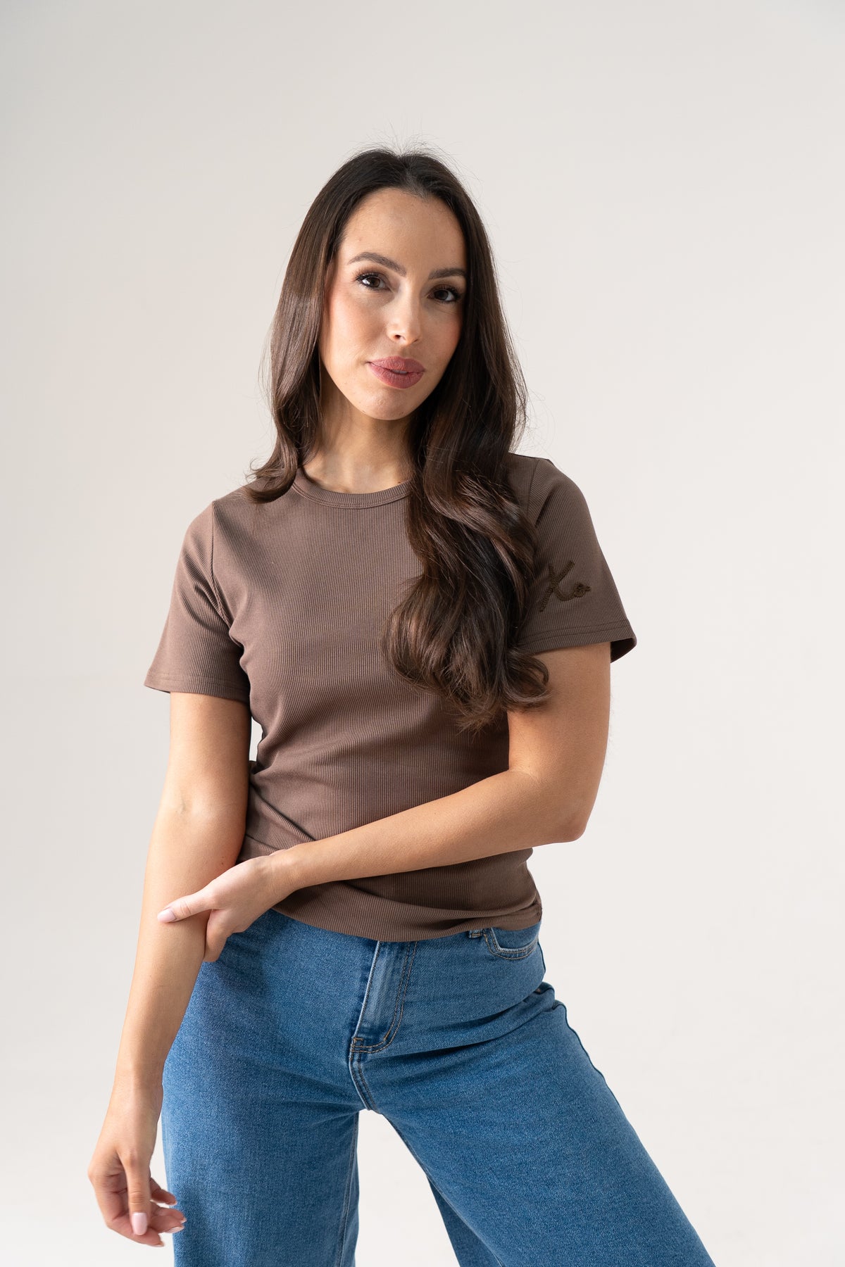 Love Laura Short Sleeve Ribbed T-Shirt In Chocolate