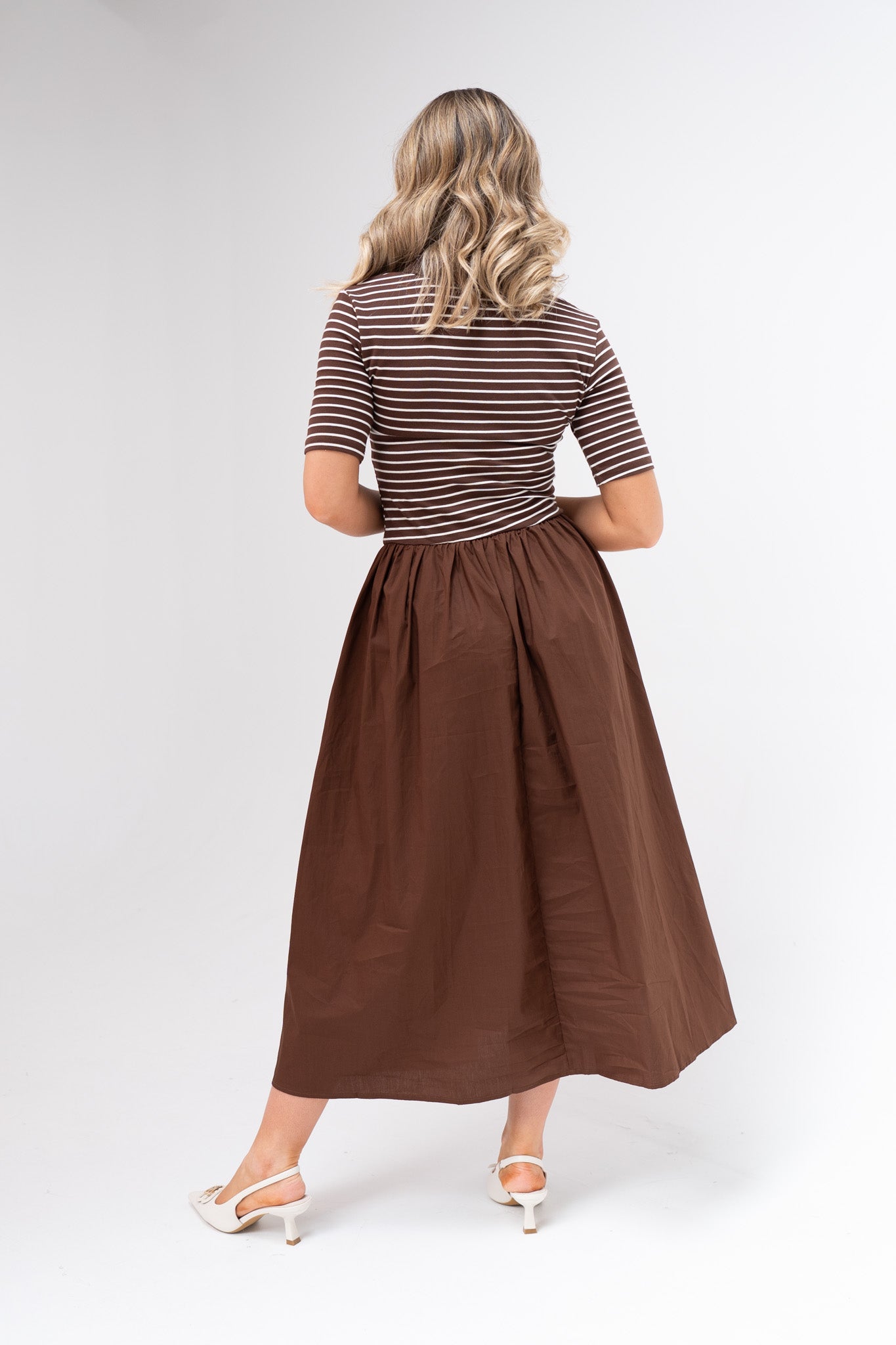 Millie Stripe Contrast Dress In Coffee