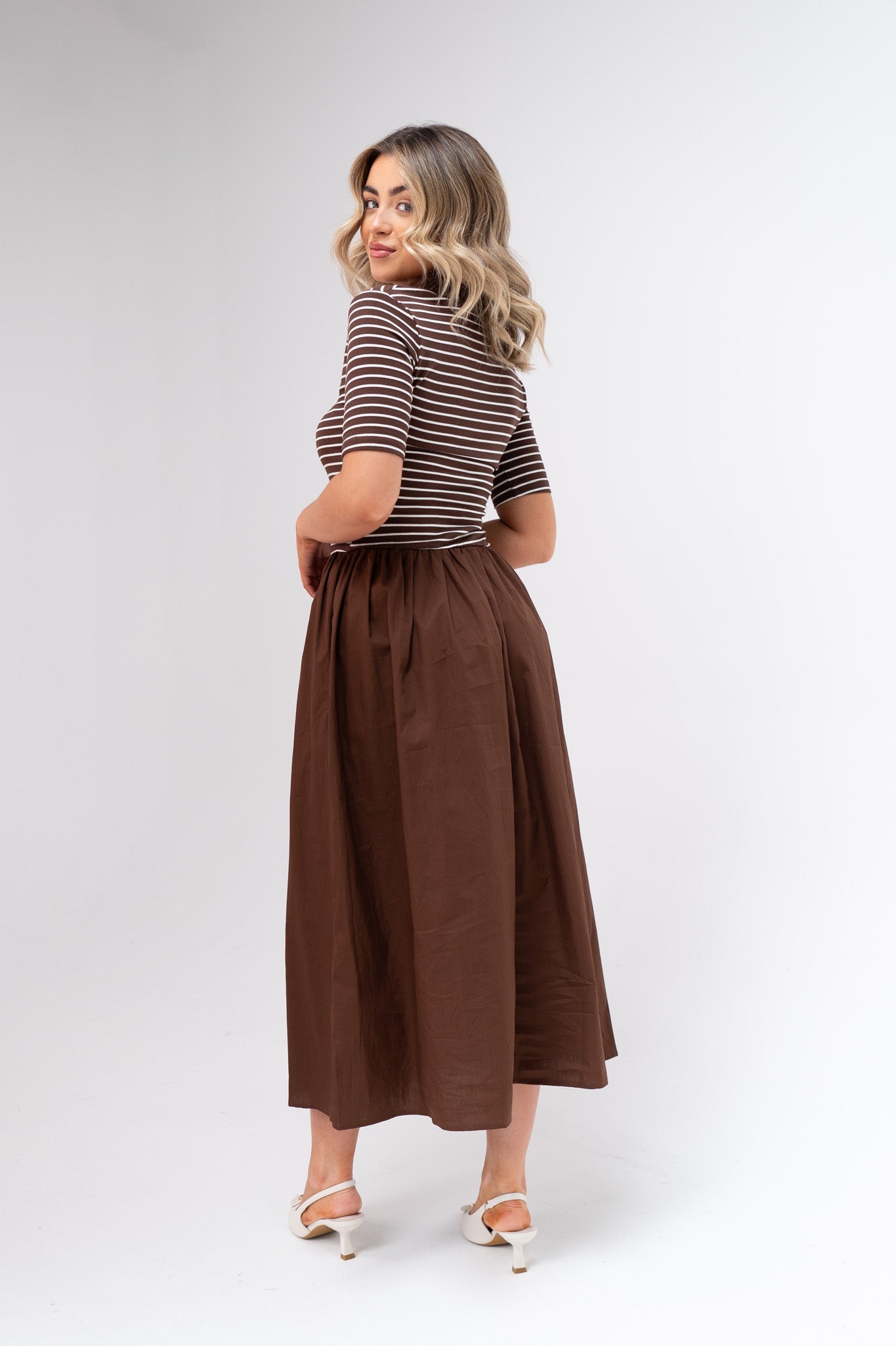 Millie Stripe Contrast Dress In Coffee