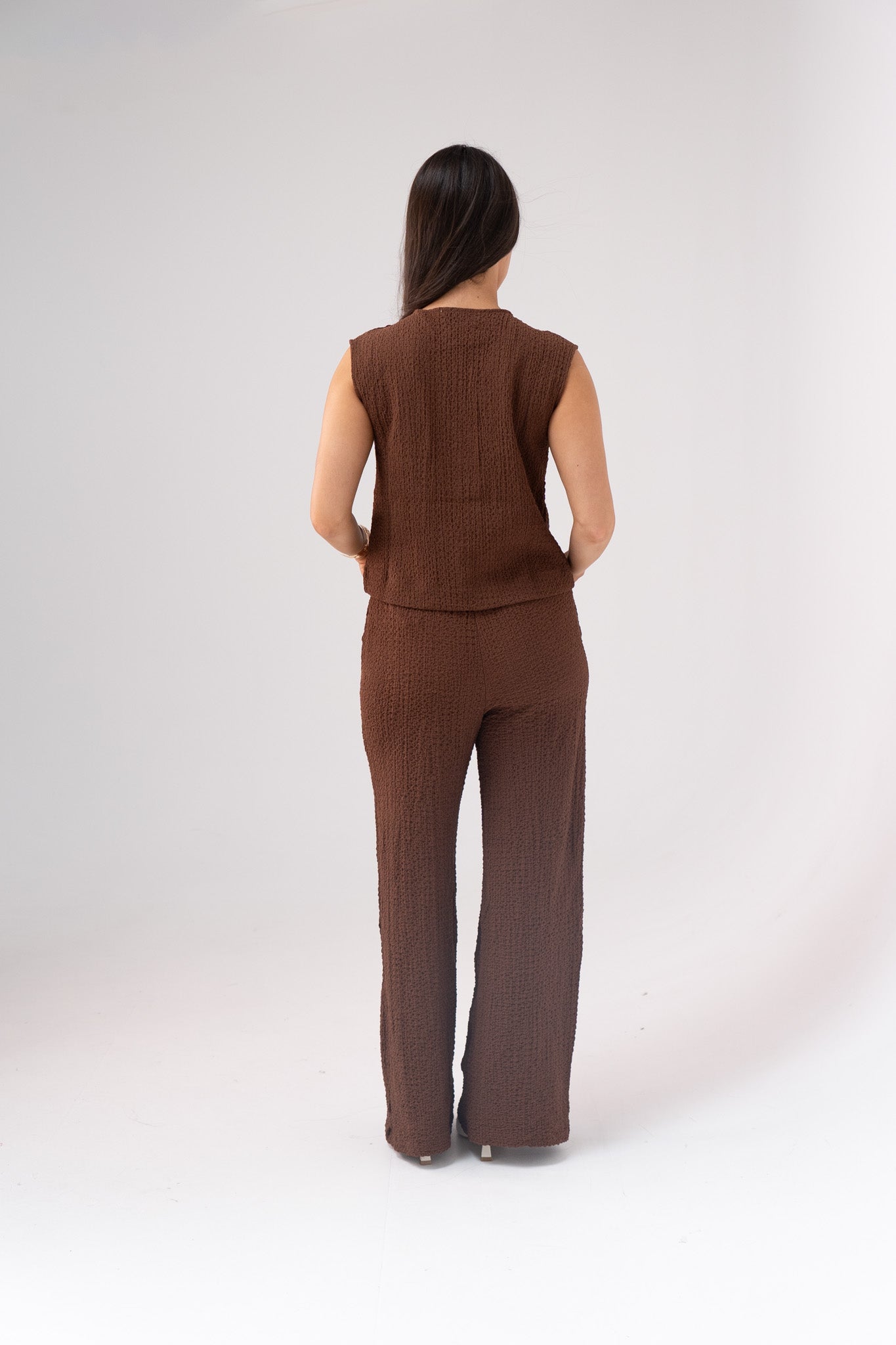 Millie Waffle Texture Waistcoat In Coffee