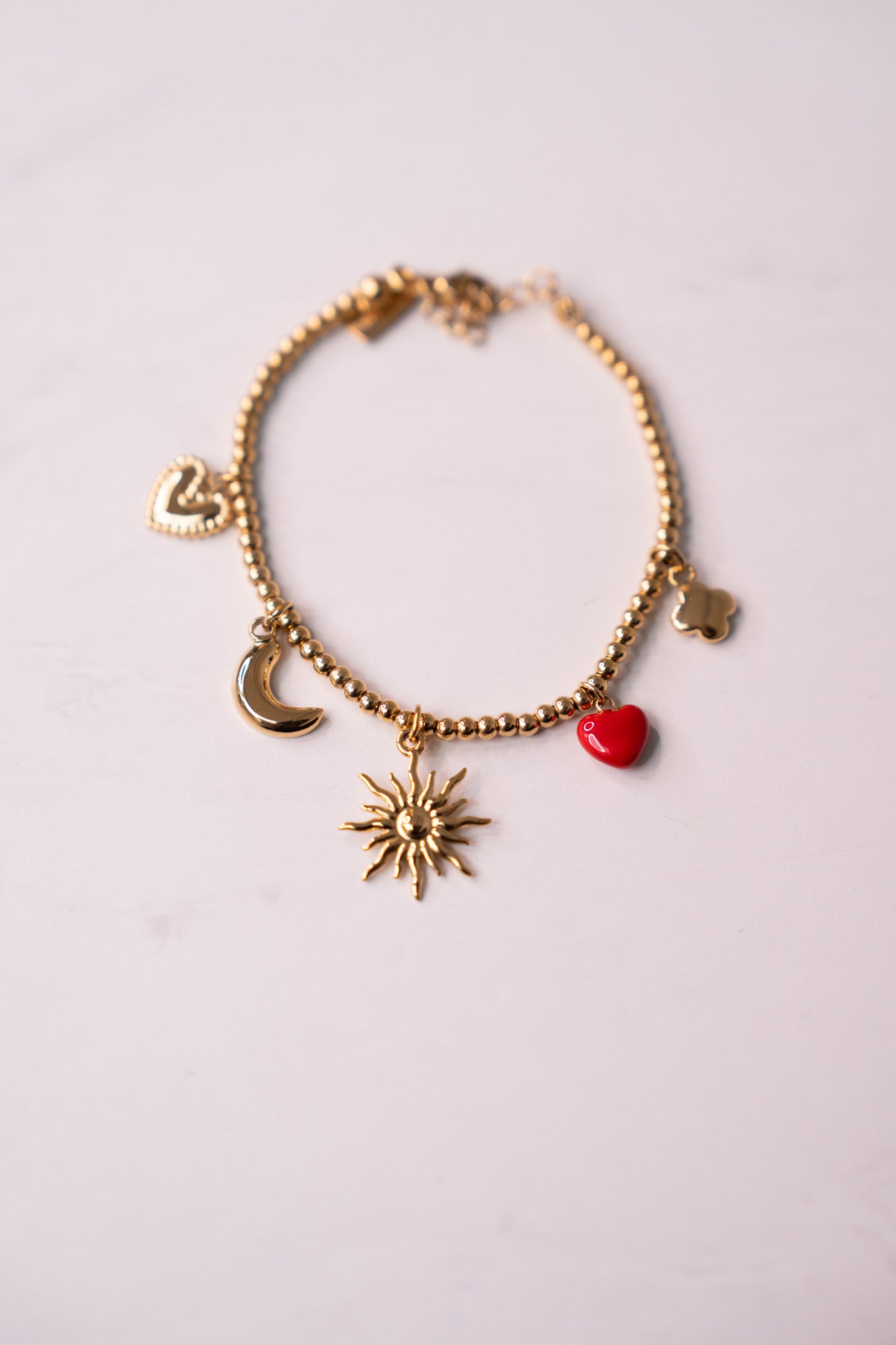 Olive Beaded Heart Charm Bracelet In Gold