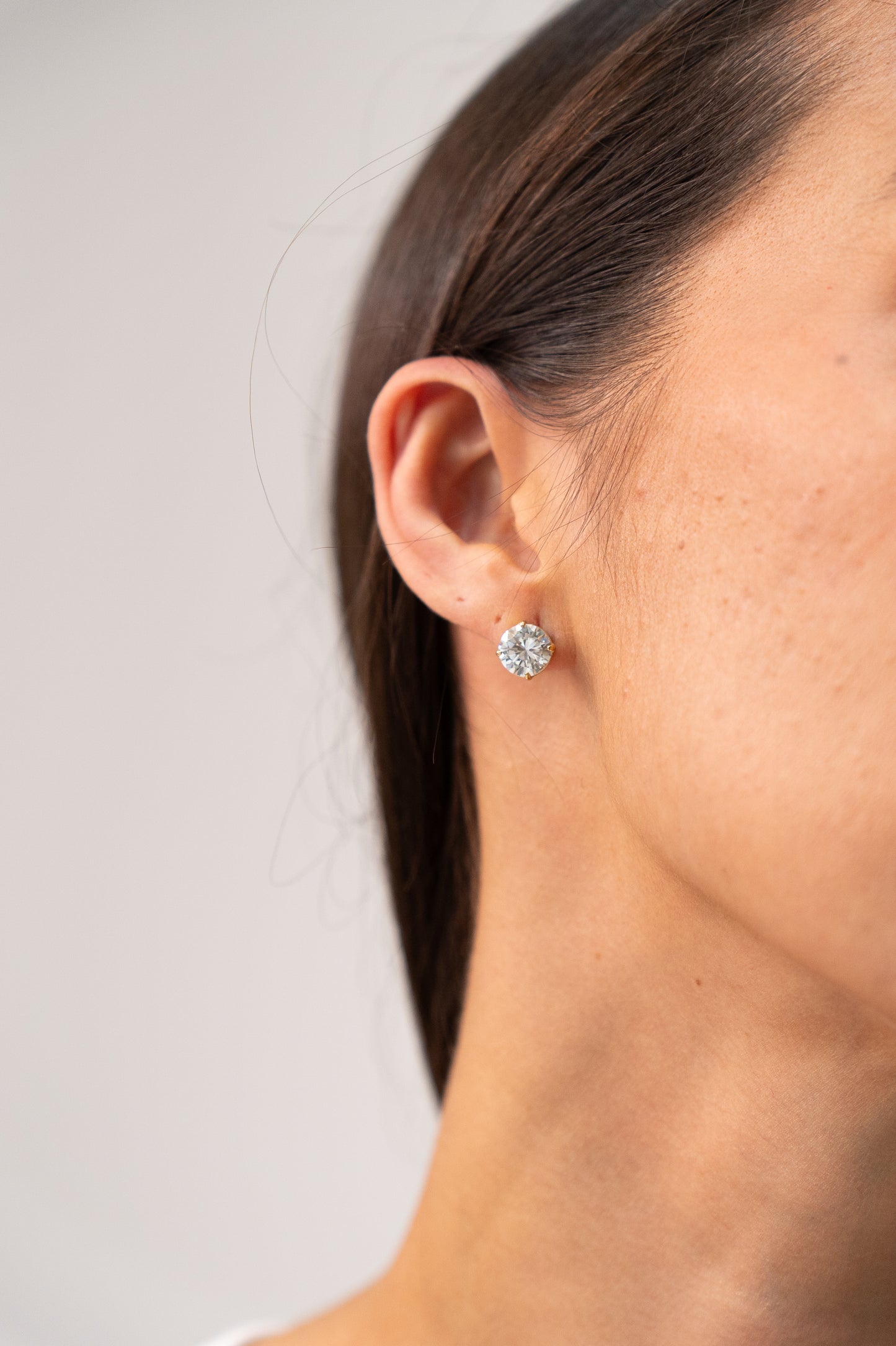 Olive Diamante Stud Earrings In Gold