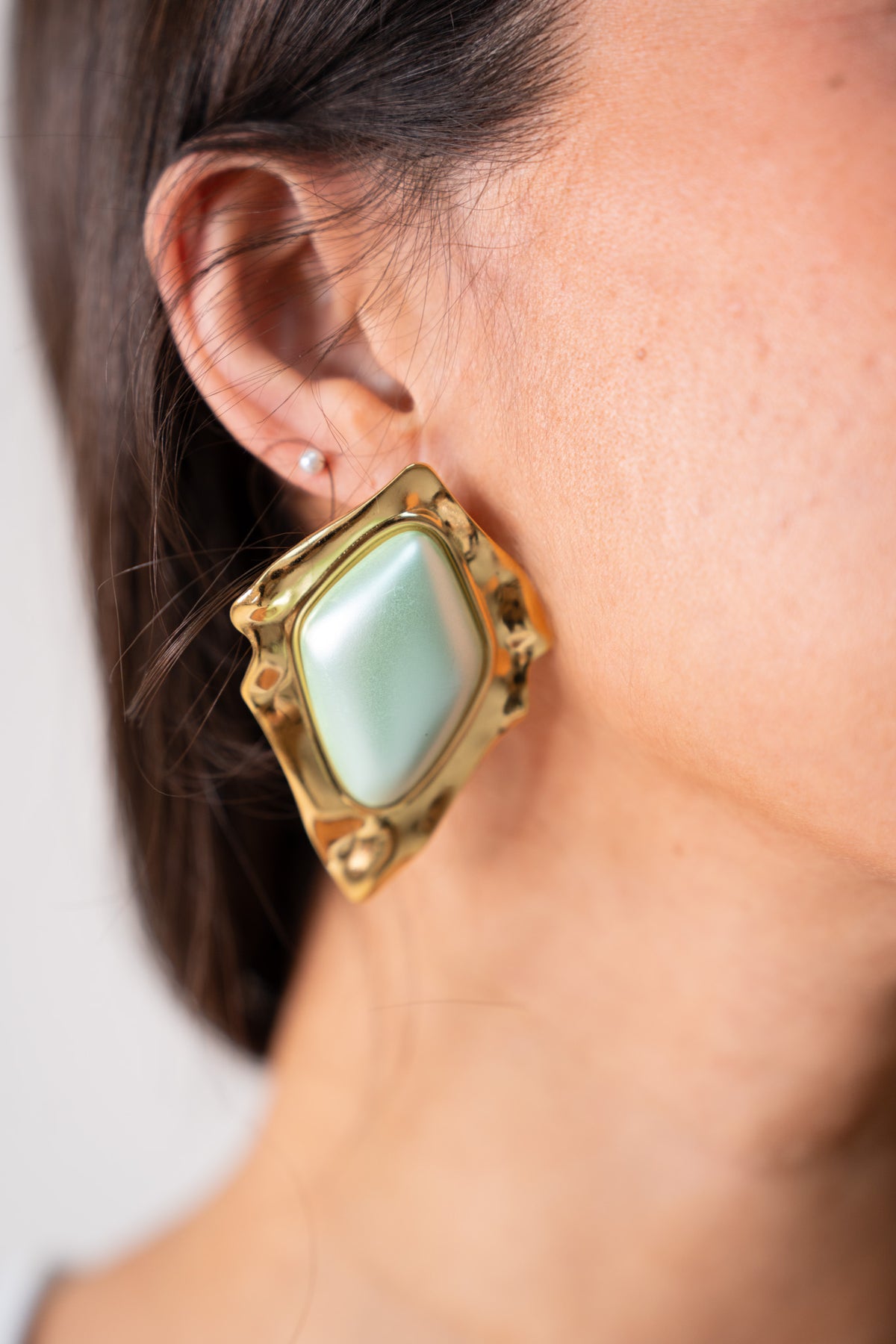 Olive Diamond Shape Pearl Earring In Green