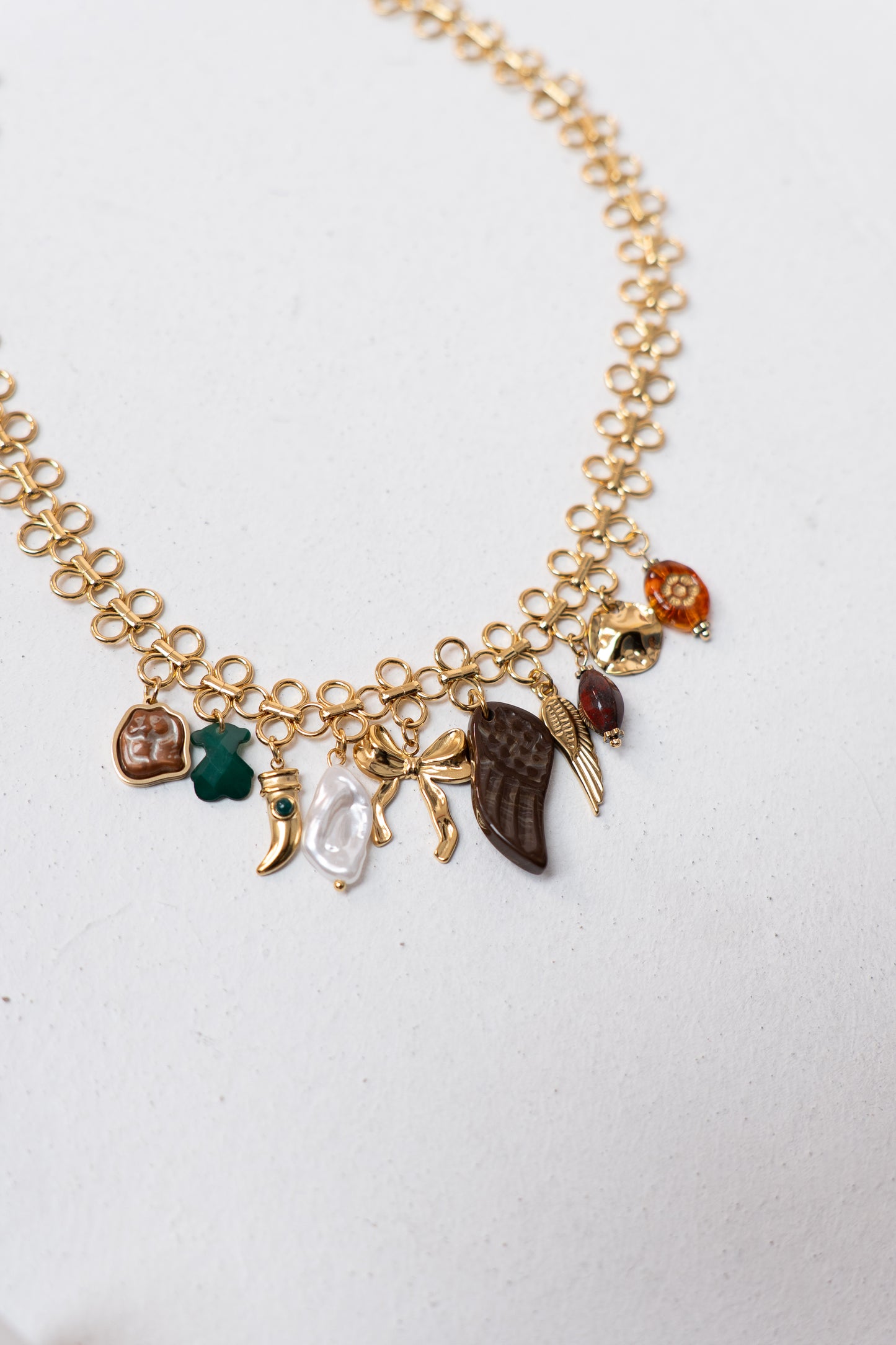 Olive Looped Charm Necklace In Gold