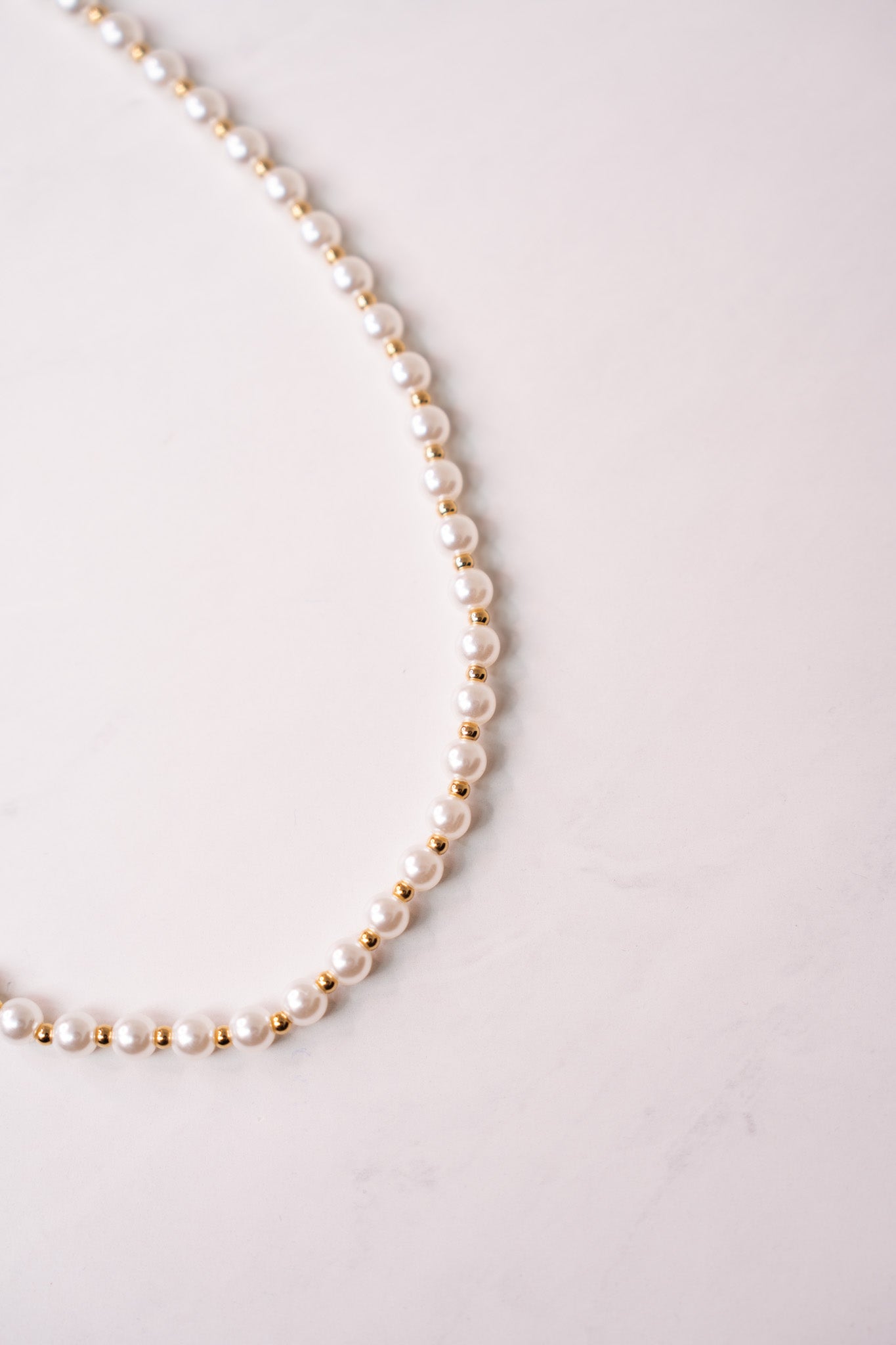 Olive Pearl Beaded Necklace In Gold