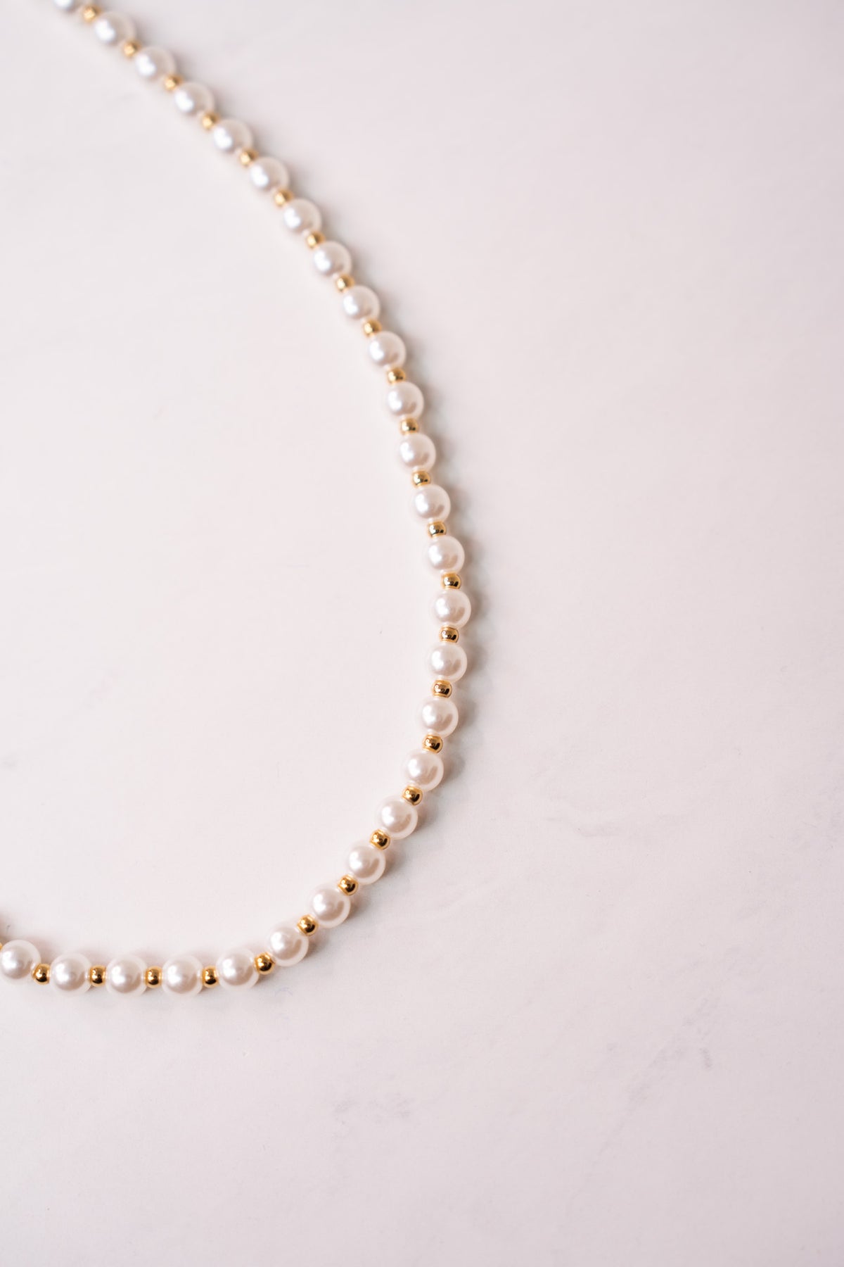 Olive Pearl Beaded Necklace In Gold