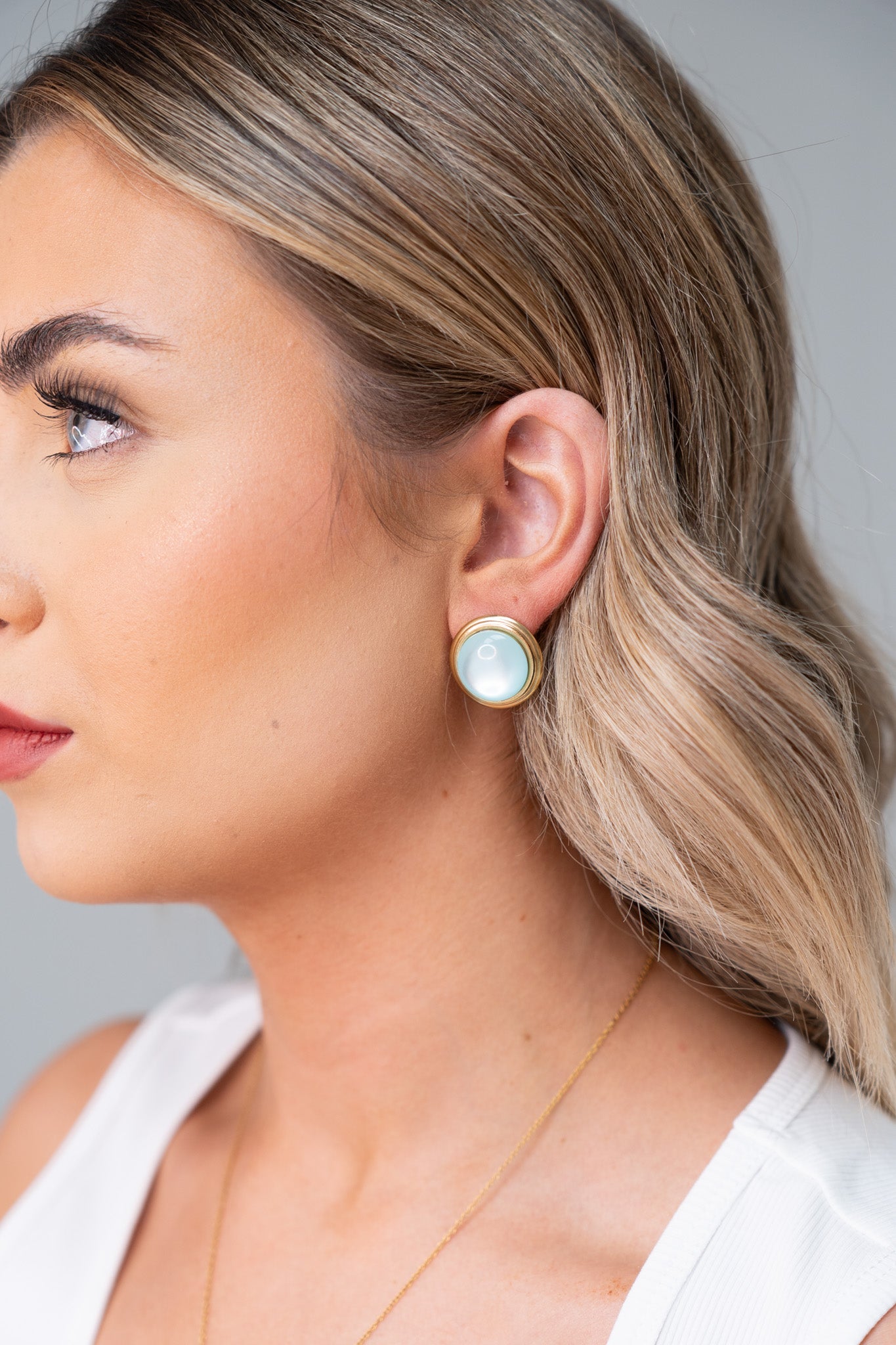 Olive Round Stone Earrings In Blue