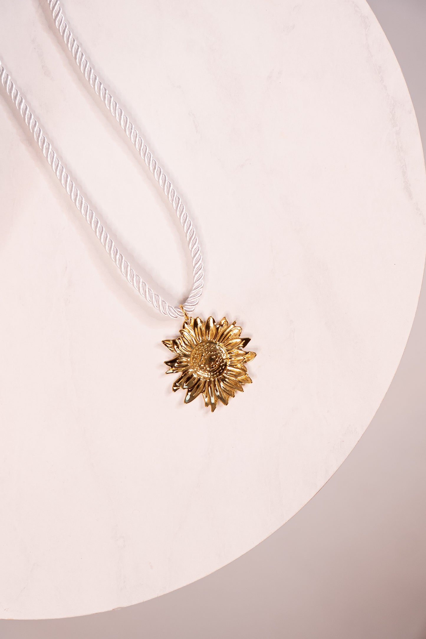 Olive Sun Rope Necklace In White