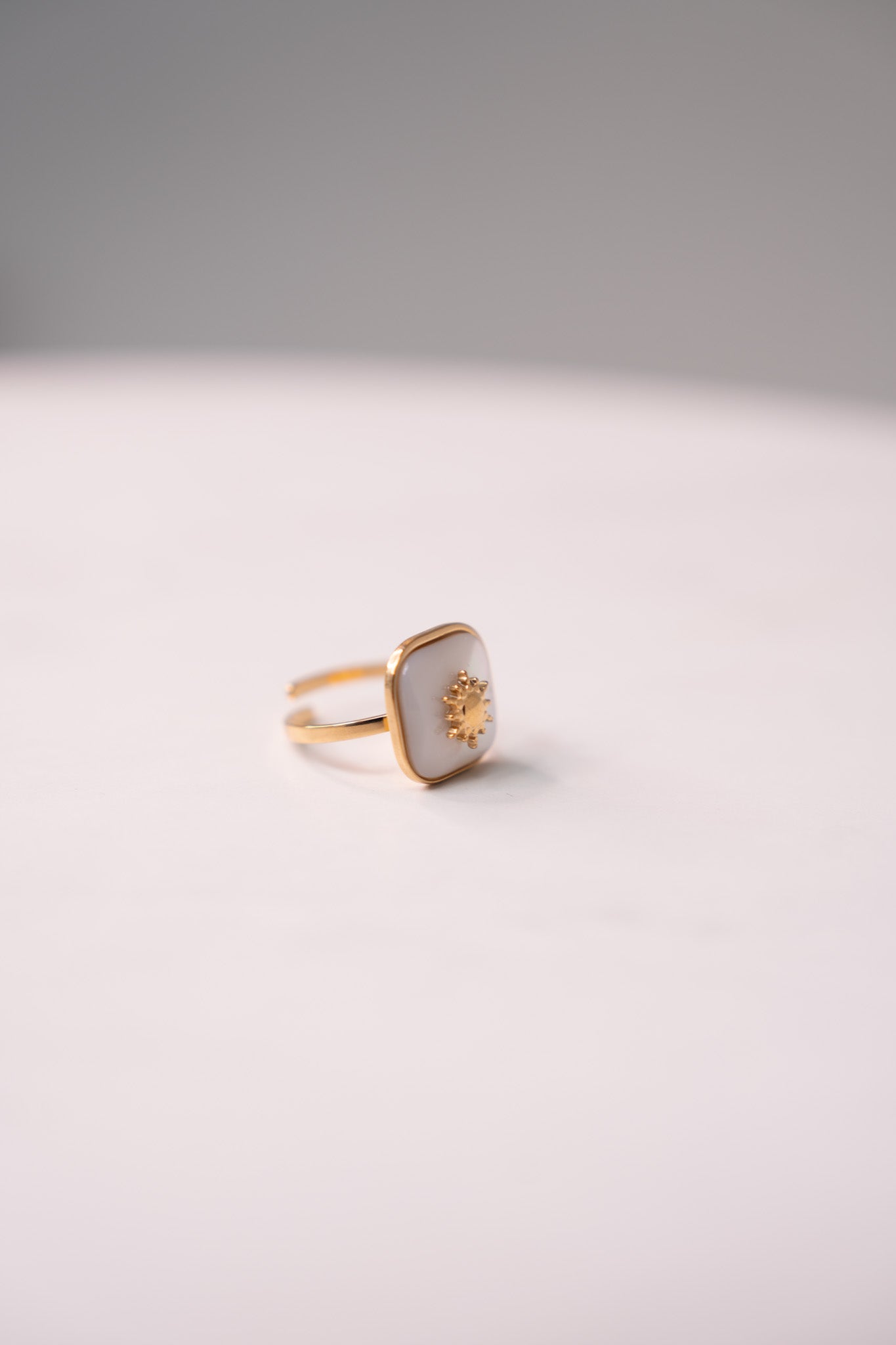 Olive White Square Ring In Gold