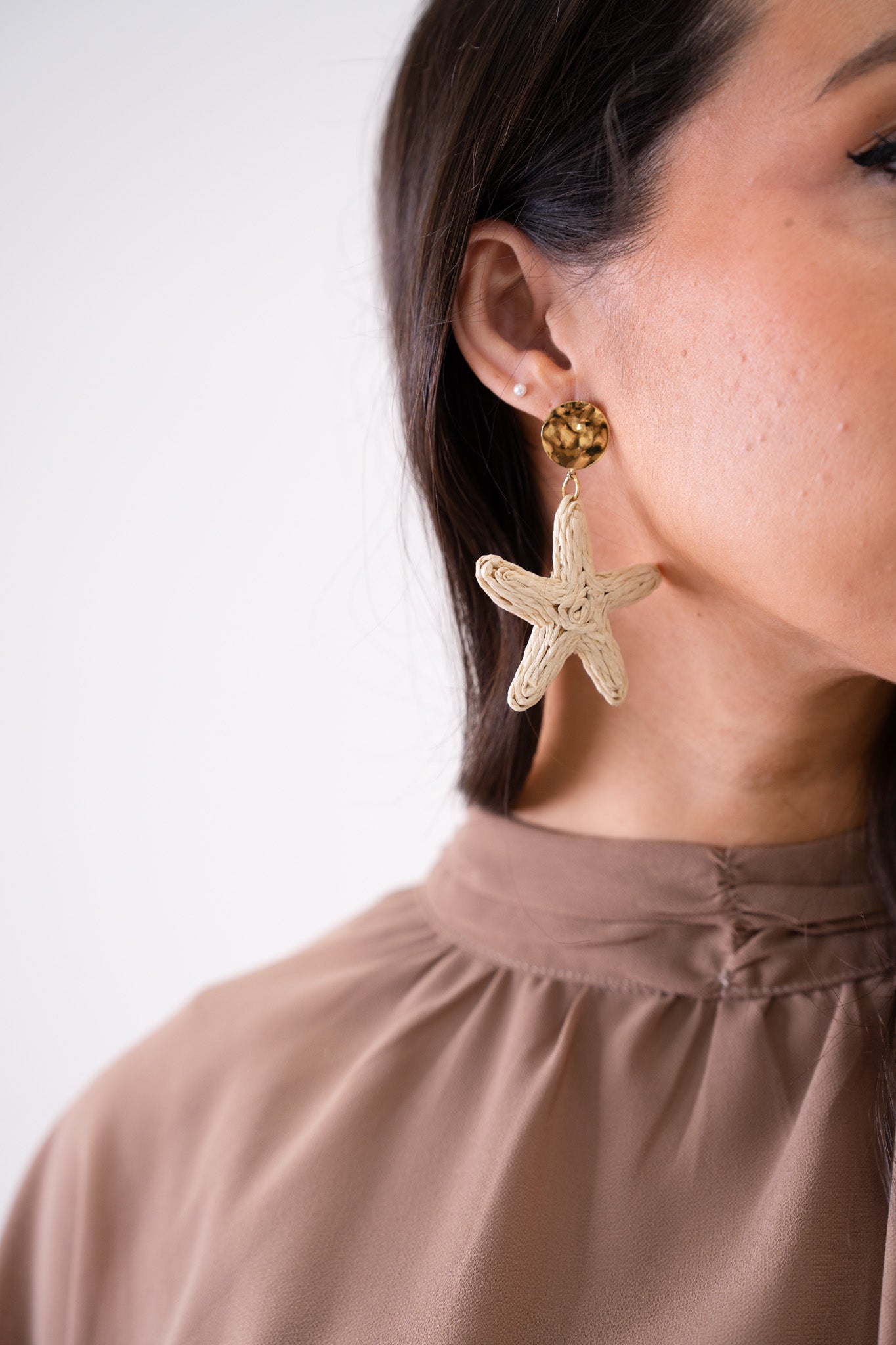 Olive Woven Starfish Earrings In Neutral