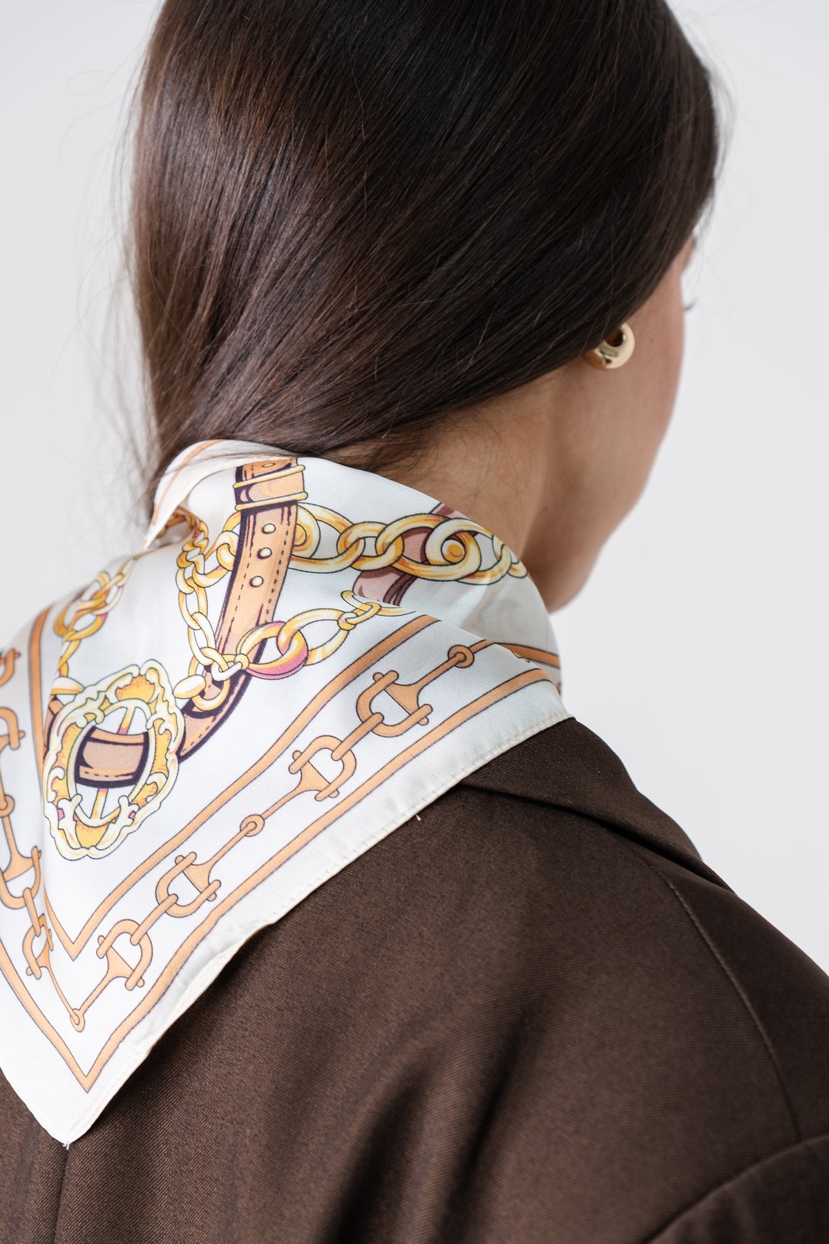 Orla Chain Print Neck Scarf In White Mix