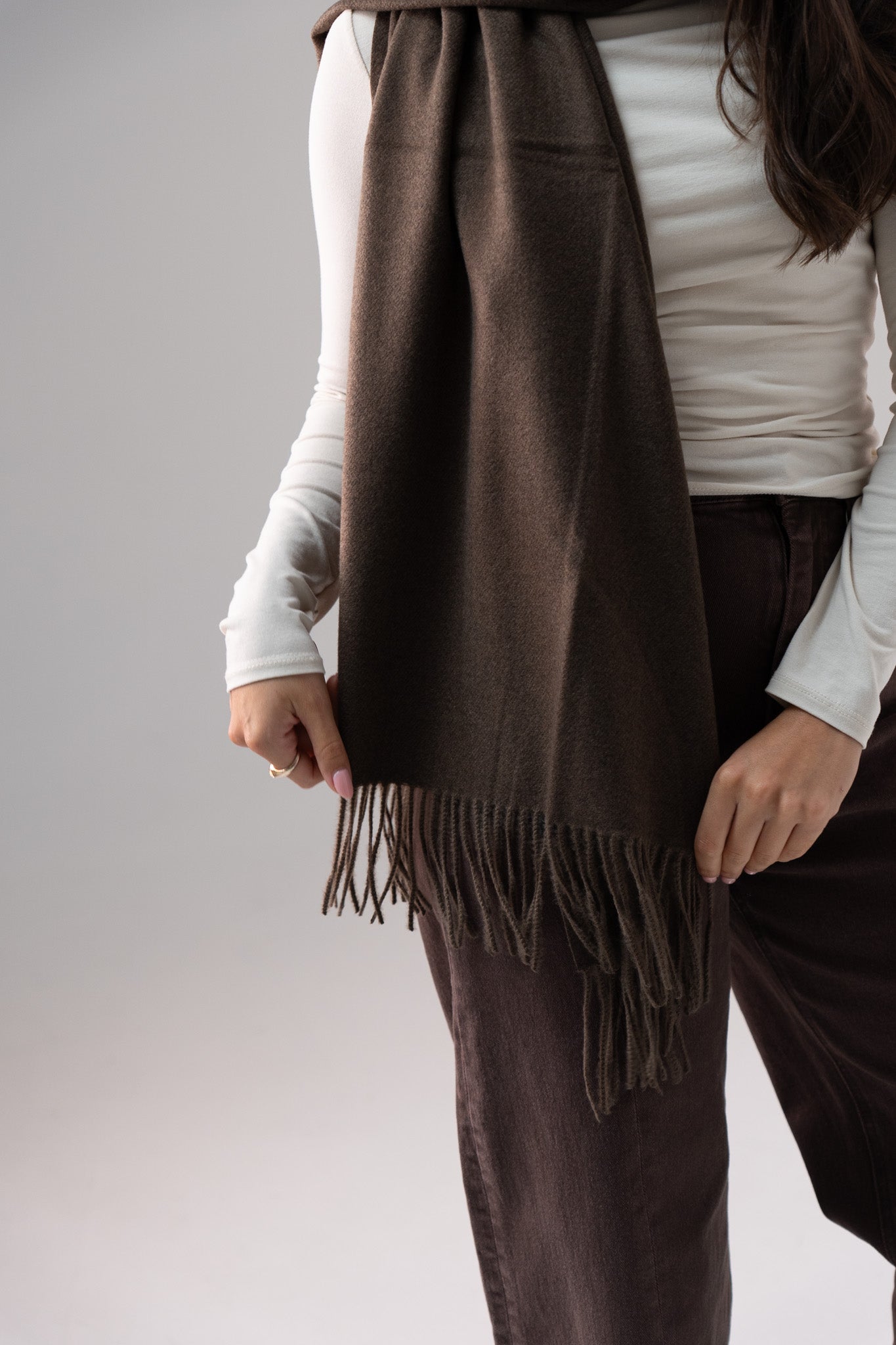 Orla Luxe Tassel Scarf In Coffee