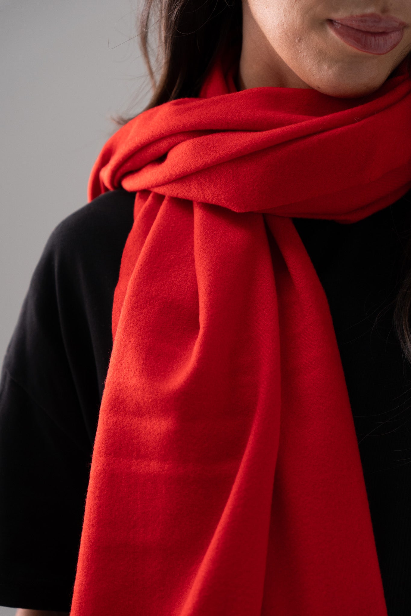 Orla Luxe Tassel Scarf In Red