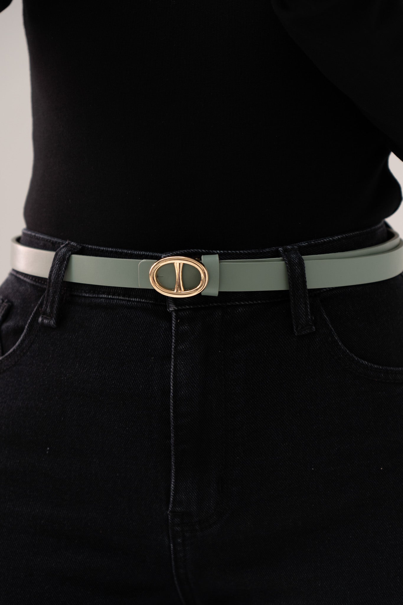 Orla Oval Buckle Belt In Duck Egg