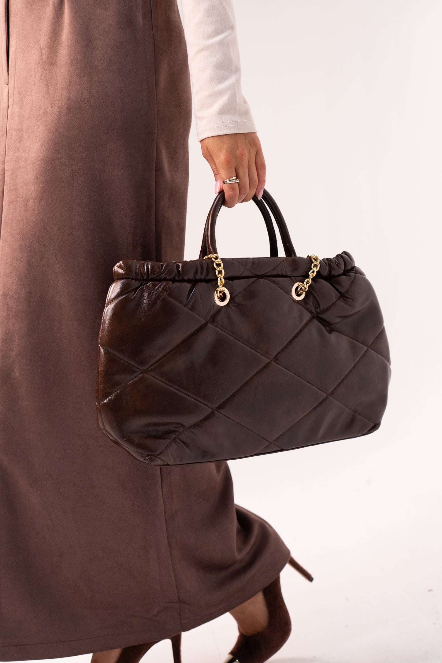 Orla Quilted Bag In Chocolate