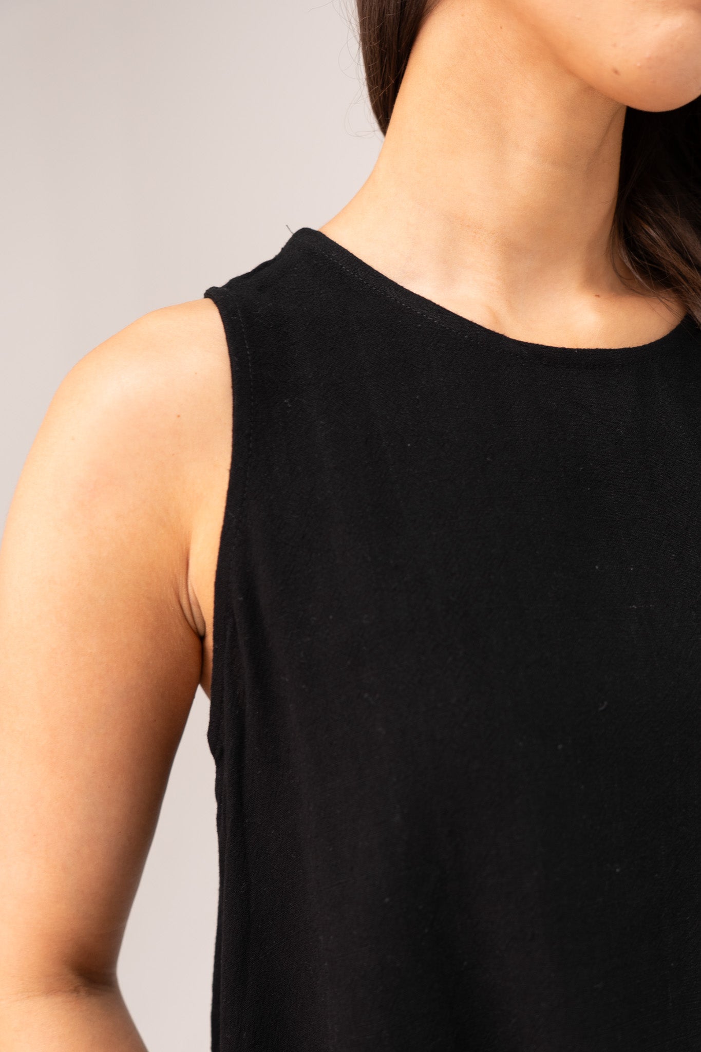 Paige Asymmetric Hem Top In Black