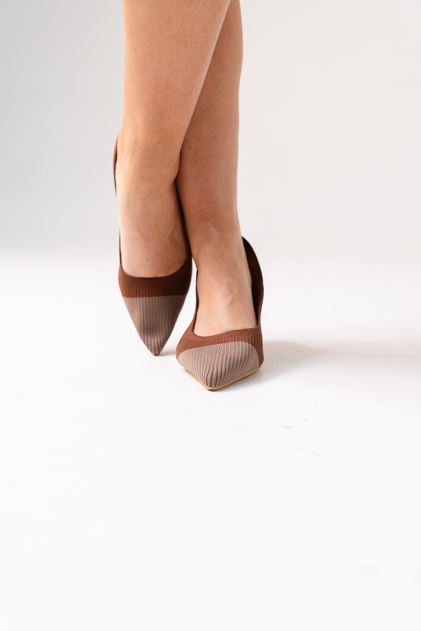 Polly Contrast Toe Slingback In Chocolate