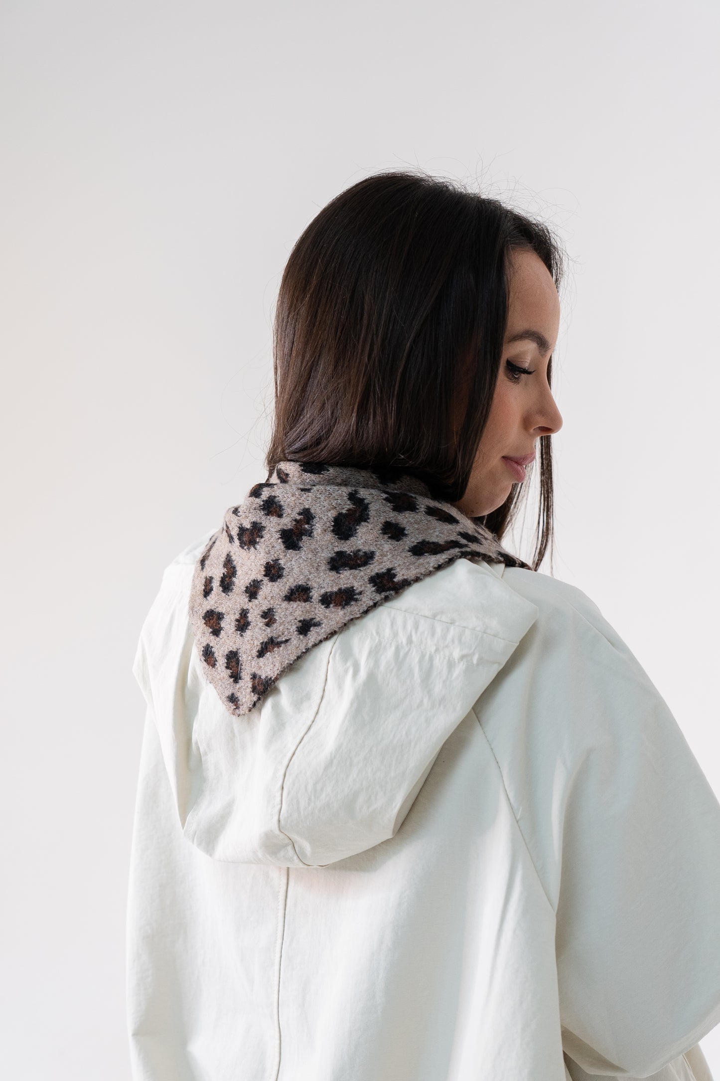 Polly Leopard Knit Neck Scarf In Taupe