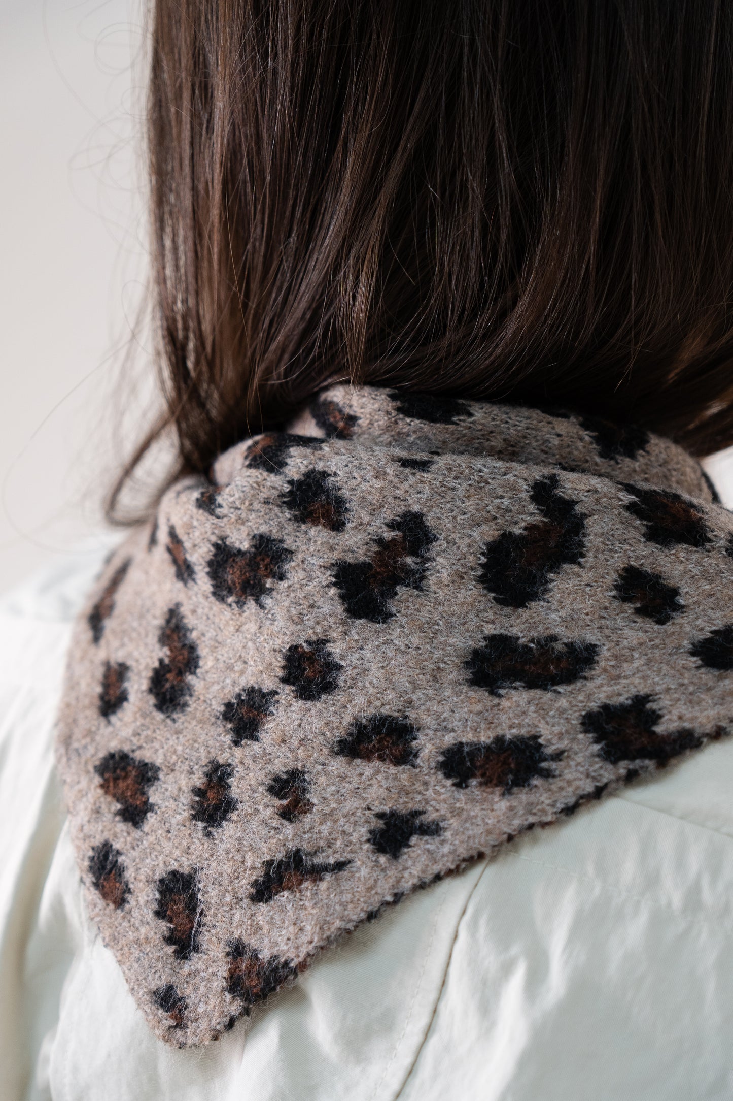 Polly Leopard Knit Neck Scarf In Taupe