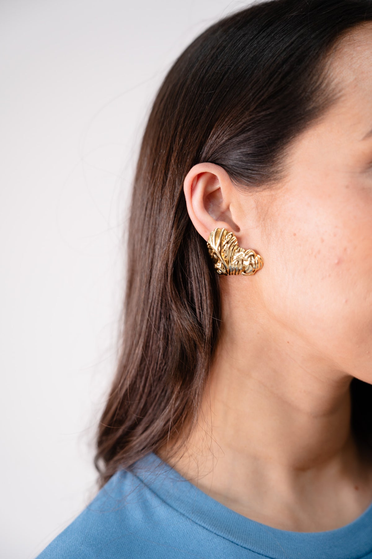 Polly Textured Heart Earrings In Gold