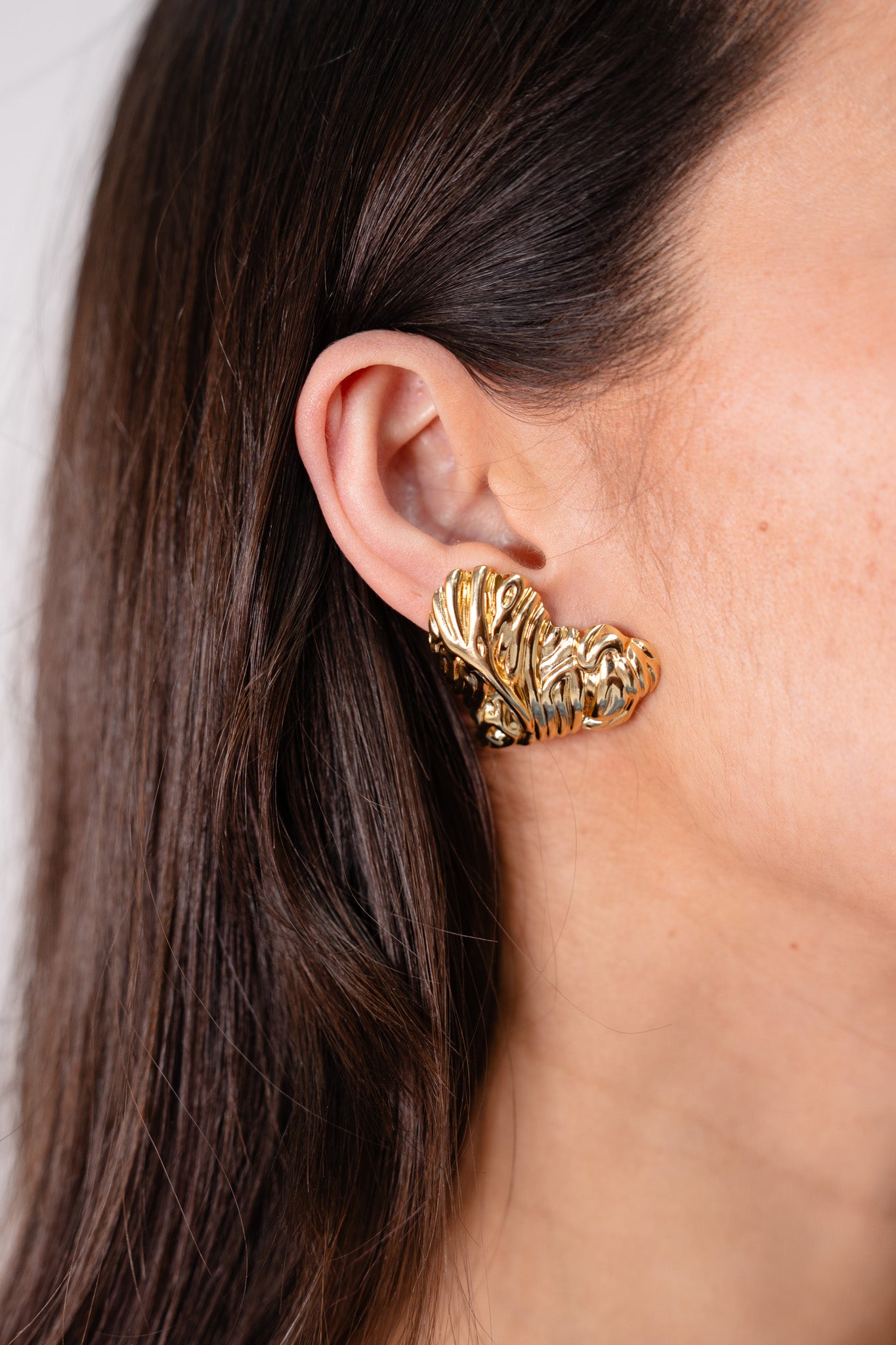 Polly Textured Heart Earrings In Gold