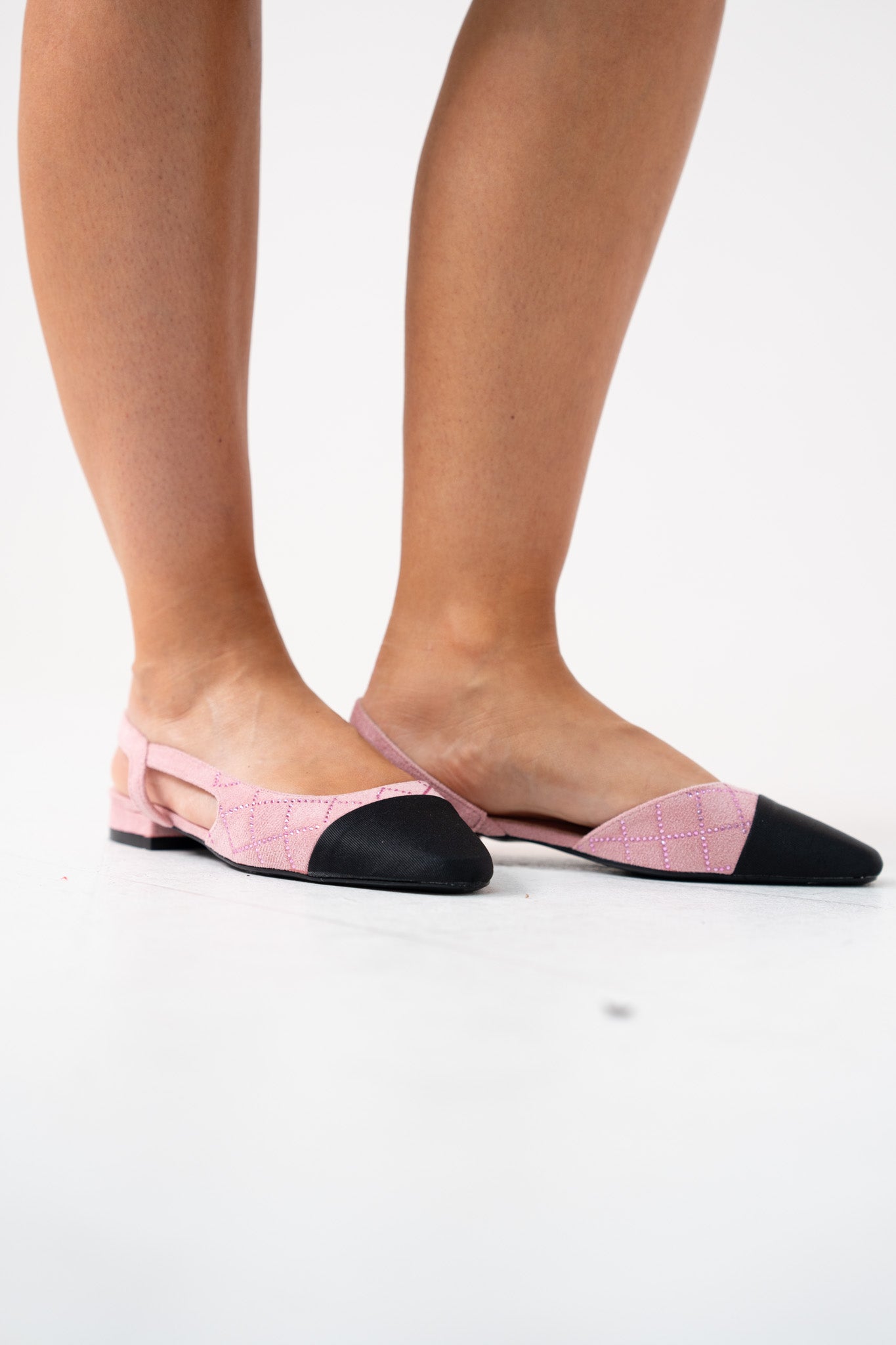 Sadie Contrast Toe Pumps In Pink