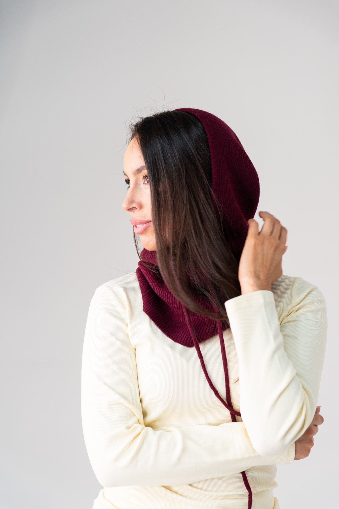 Polly Knit Hood In Burgundy