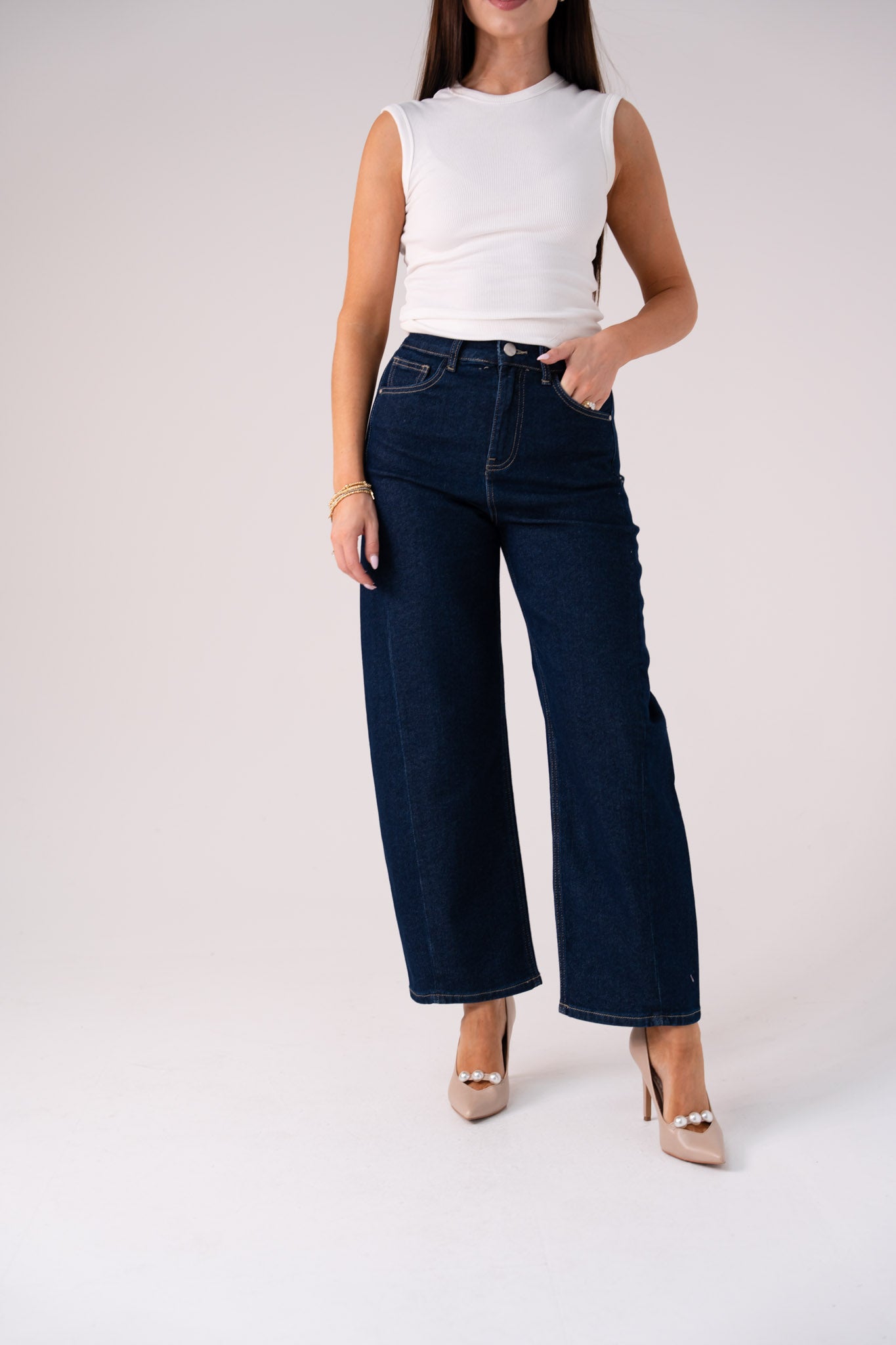 Love Laura Carrot Barrell Jeans In Dark Wash