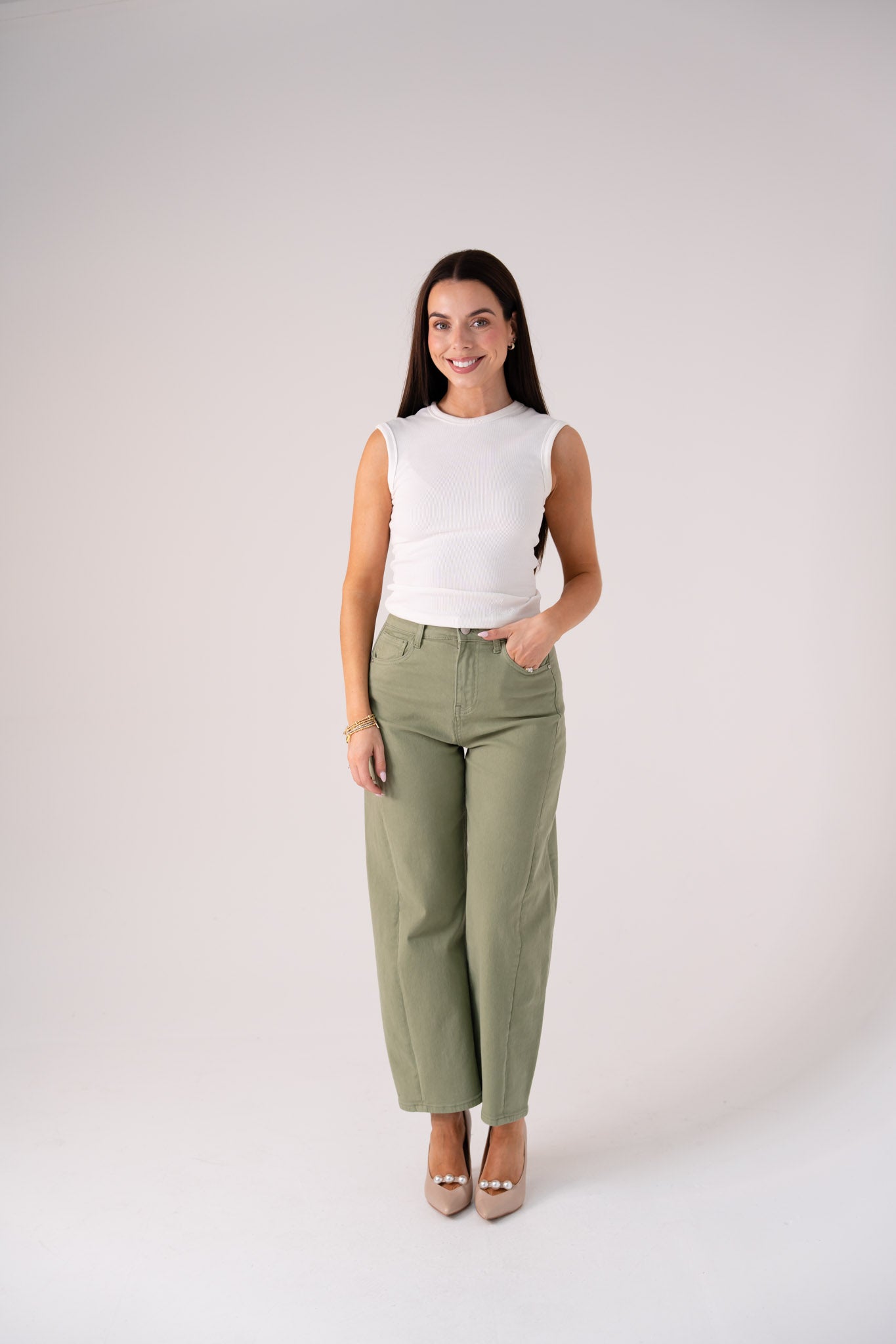 Love Laura Carrot Barrell Jeans In Sage