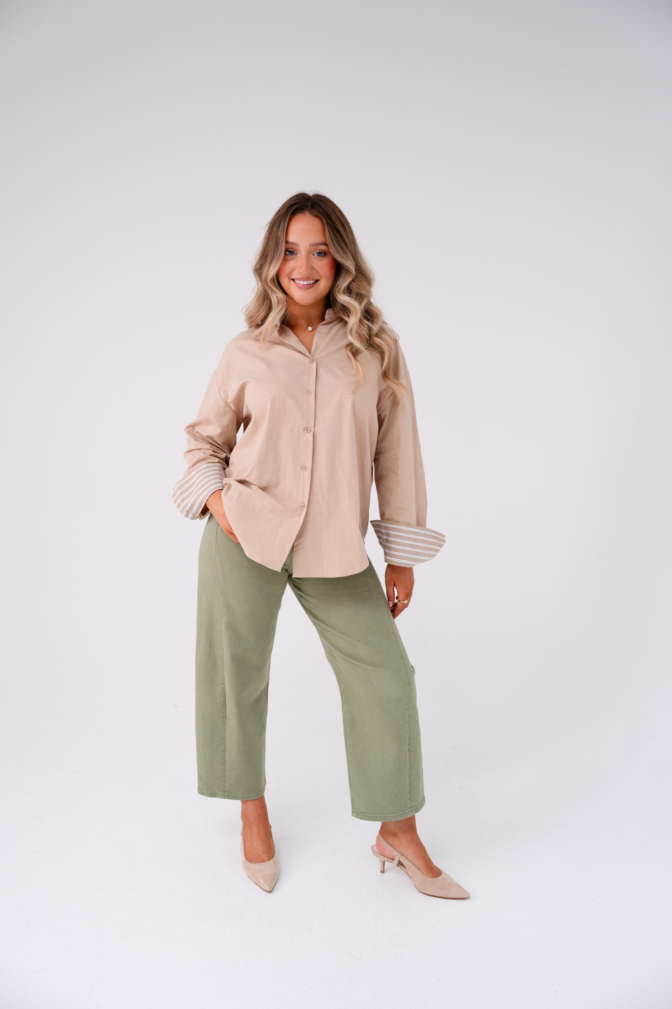 Kiera Contrast Cuff Shirt In Beige