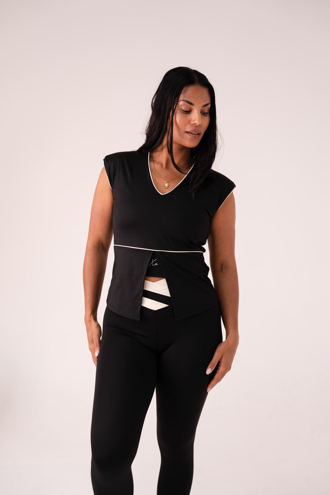 Love Laura Cream Trim Leisure Top In Black