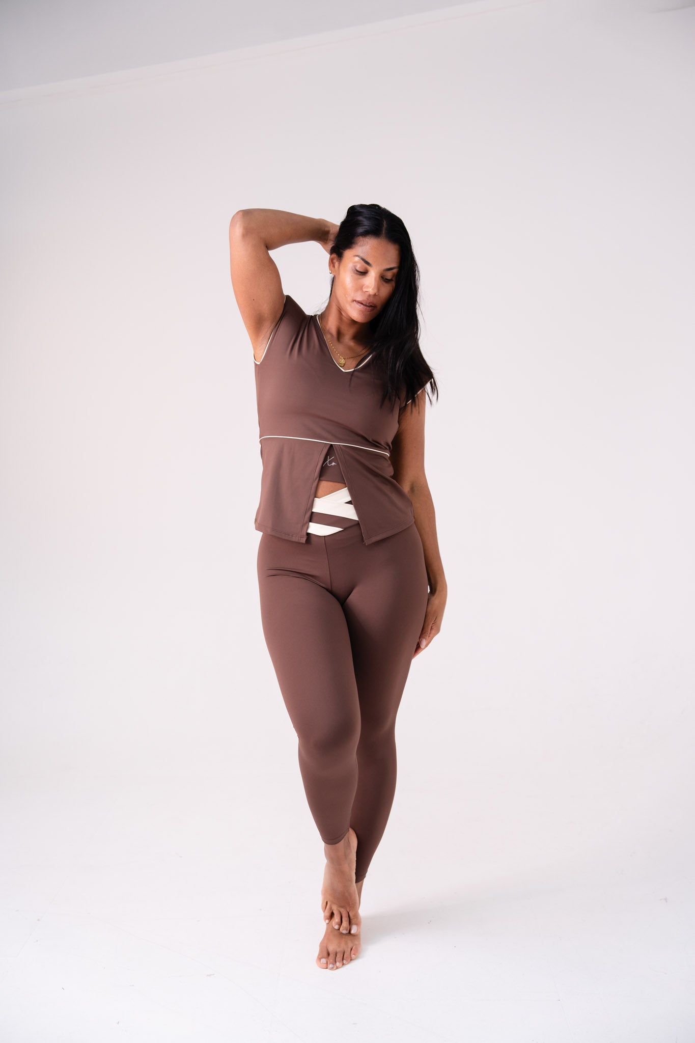 Love Laura Cream Trim Leisure Top In Chocolate