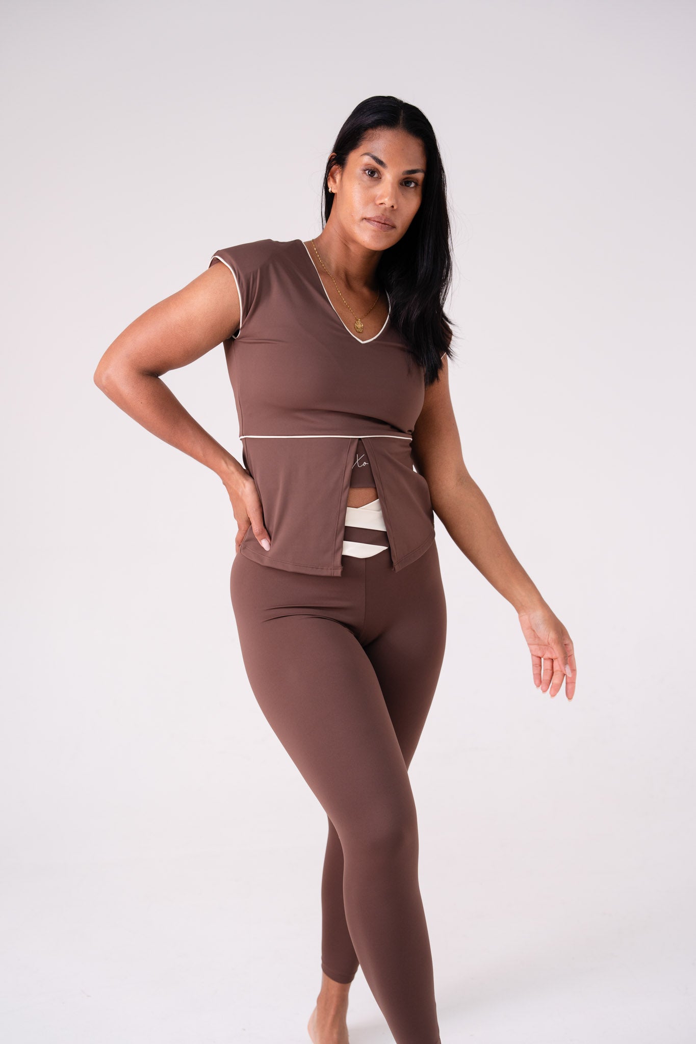 Love Laura Cream Trim Leggings In Chocolate