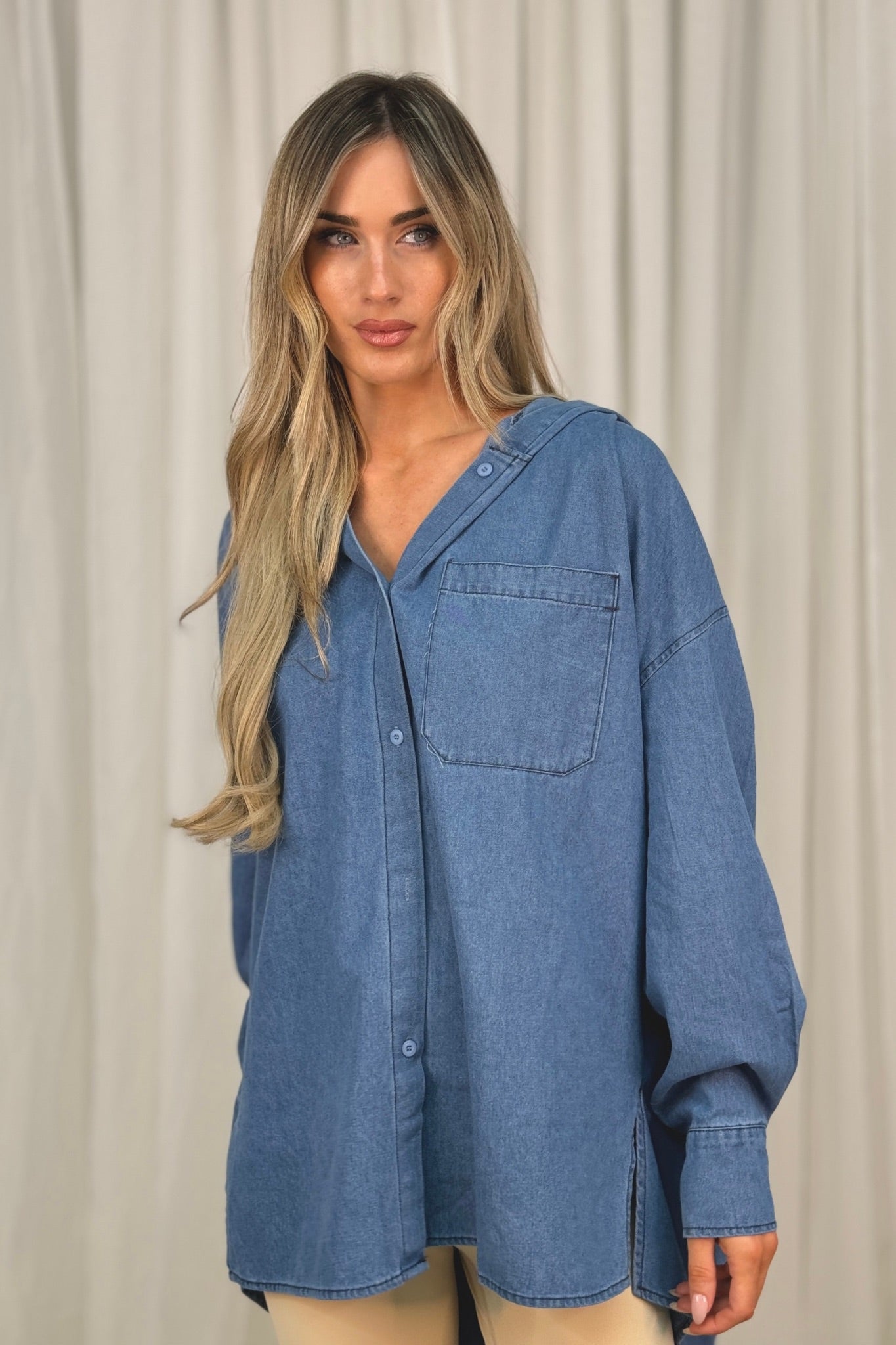 Jane Hooded Denim Shirt In Light Wash