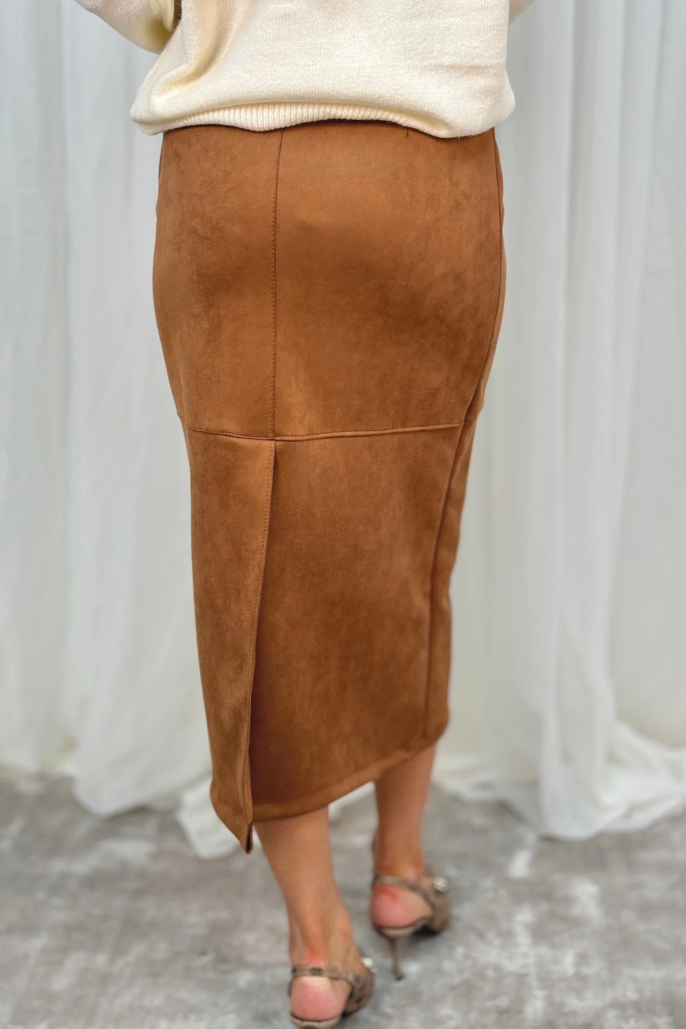 Caitlyn Faux Suede Midi Skirt In Light Brown