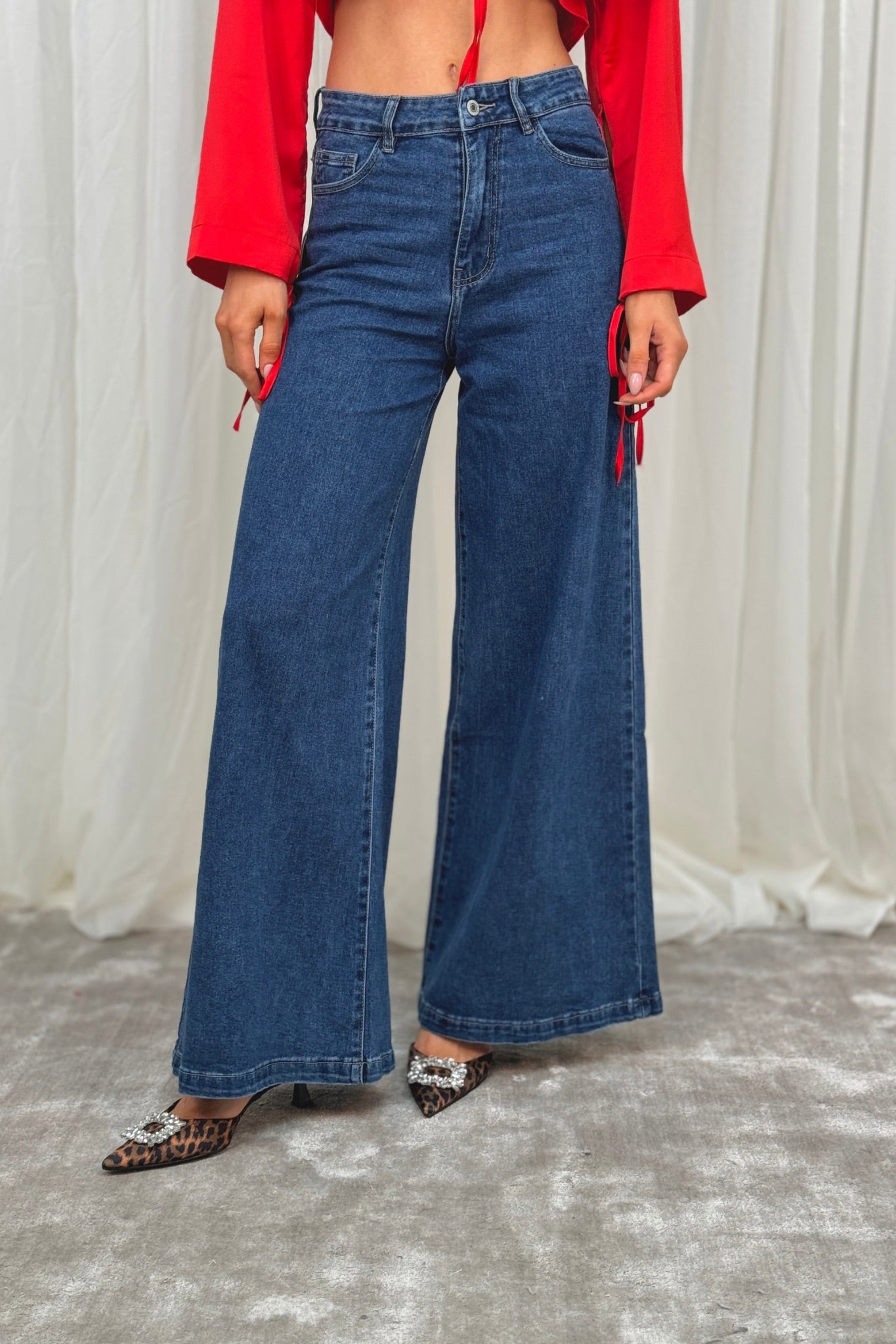 Lynne Extra Wide Jeans In Dark Wash