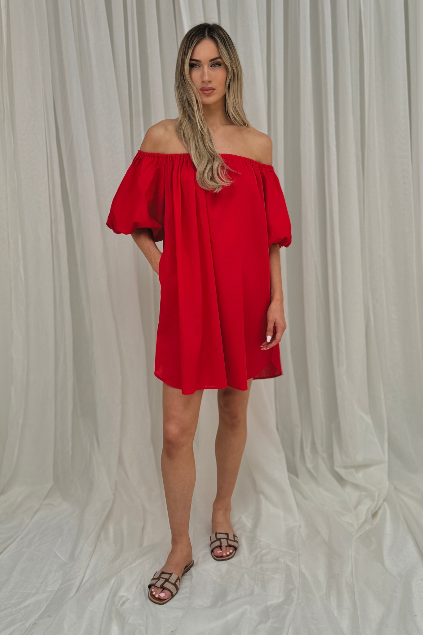 Caitlyn Puff Sleeve Bardot Dress In Red