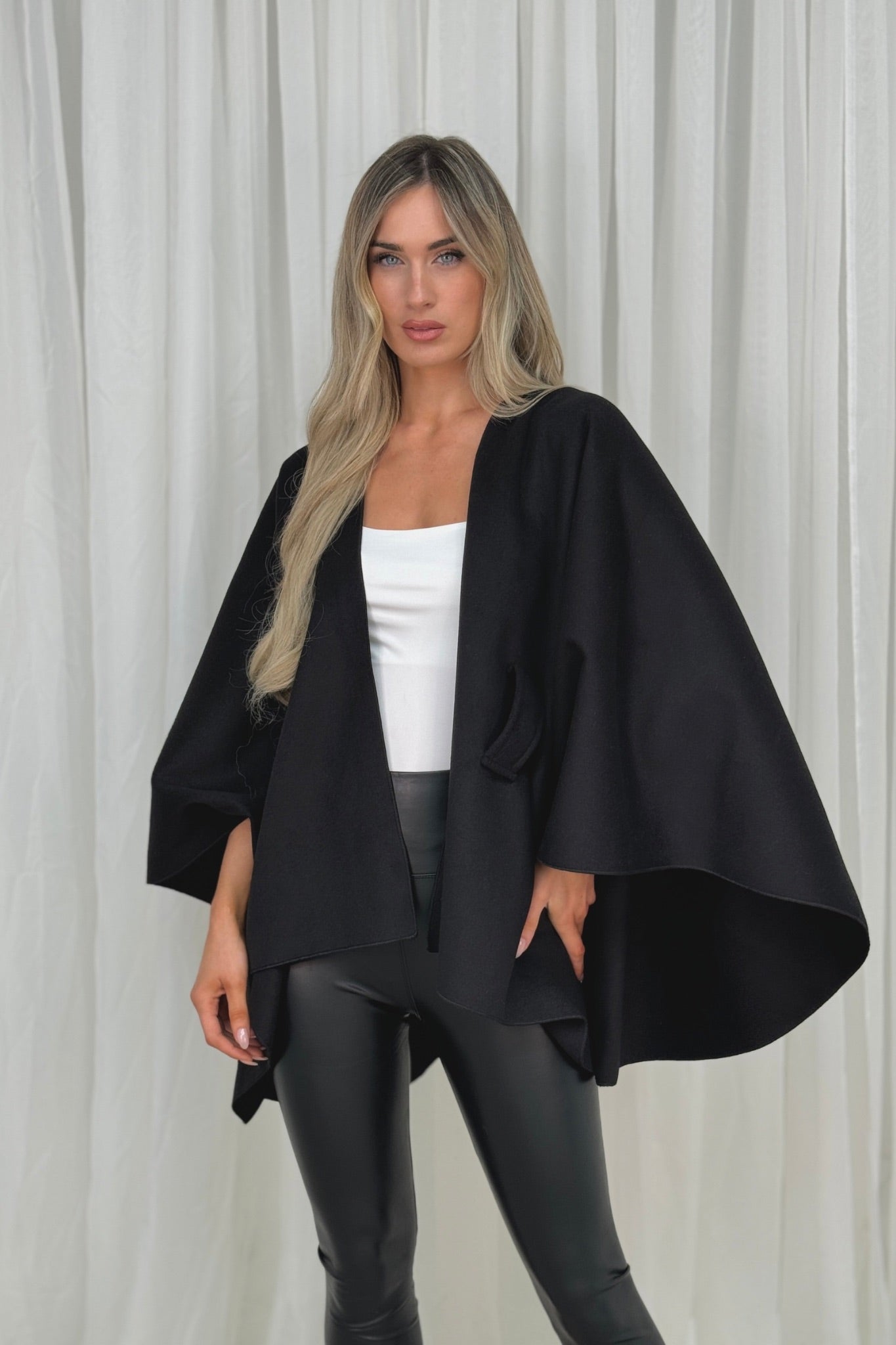 Jayme Bow Style Cape In Black