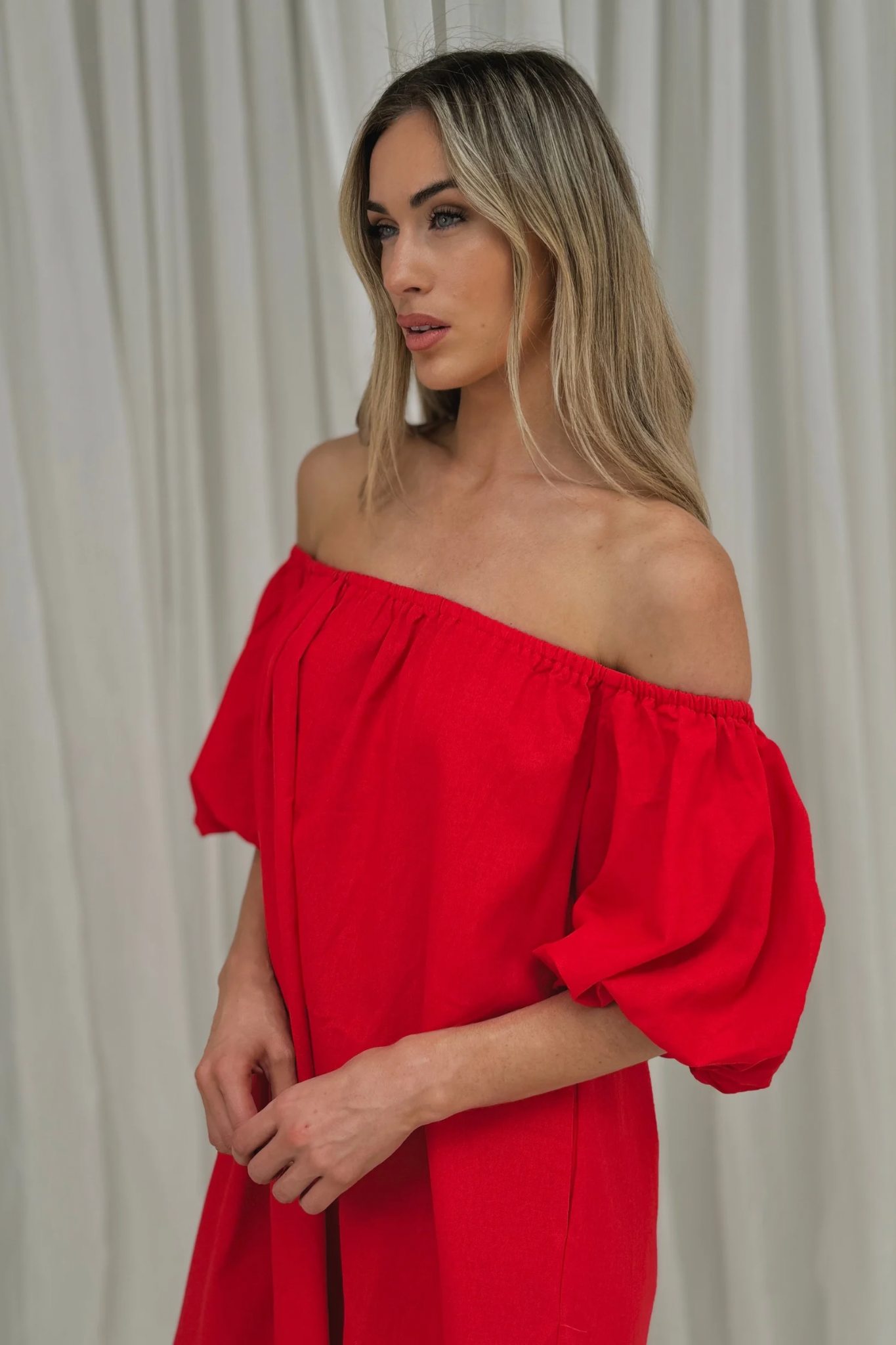 Caitlyn Puff Sleeve Bardot Dress In Red