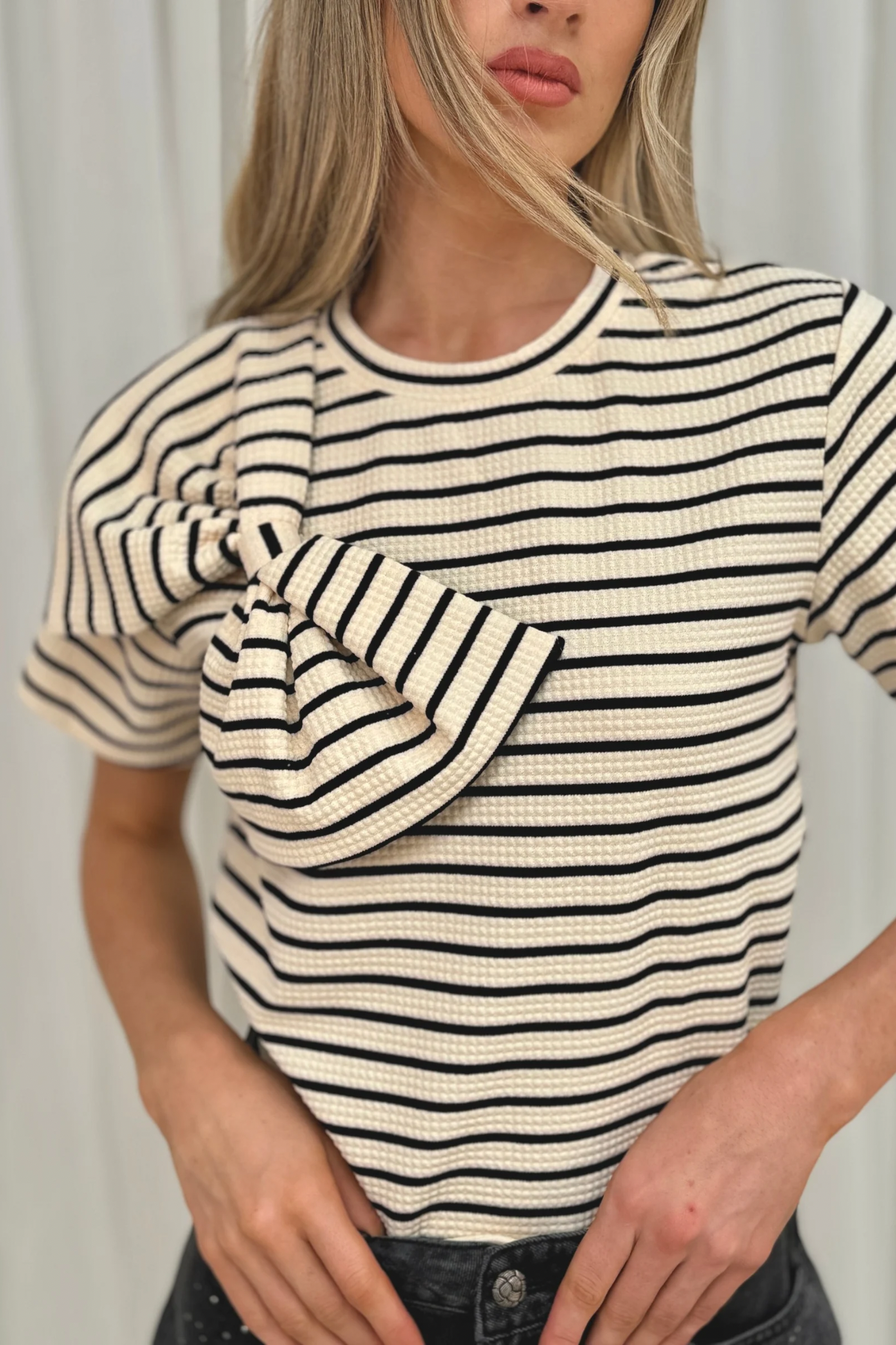 Millie Bow Front Stripe T-Shirt In Cream