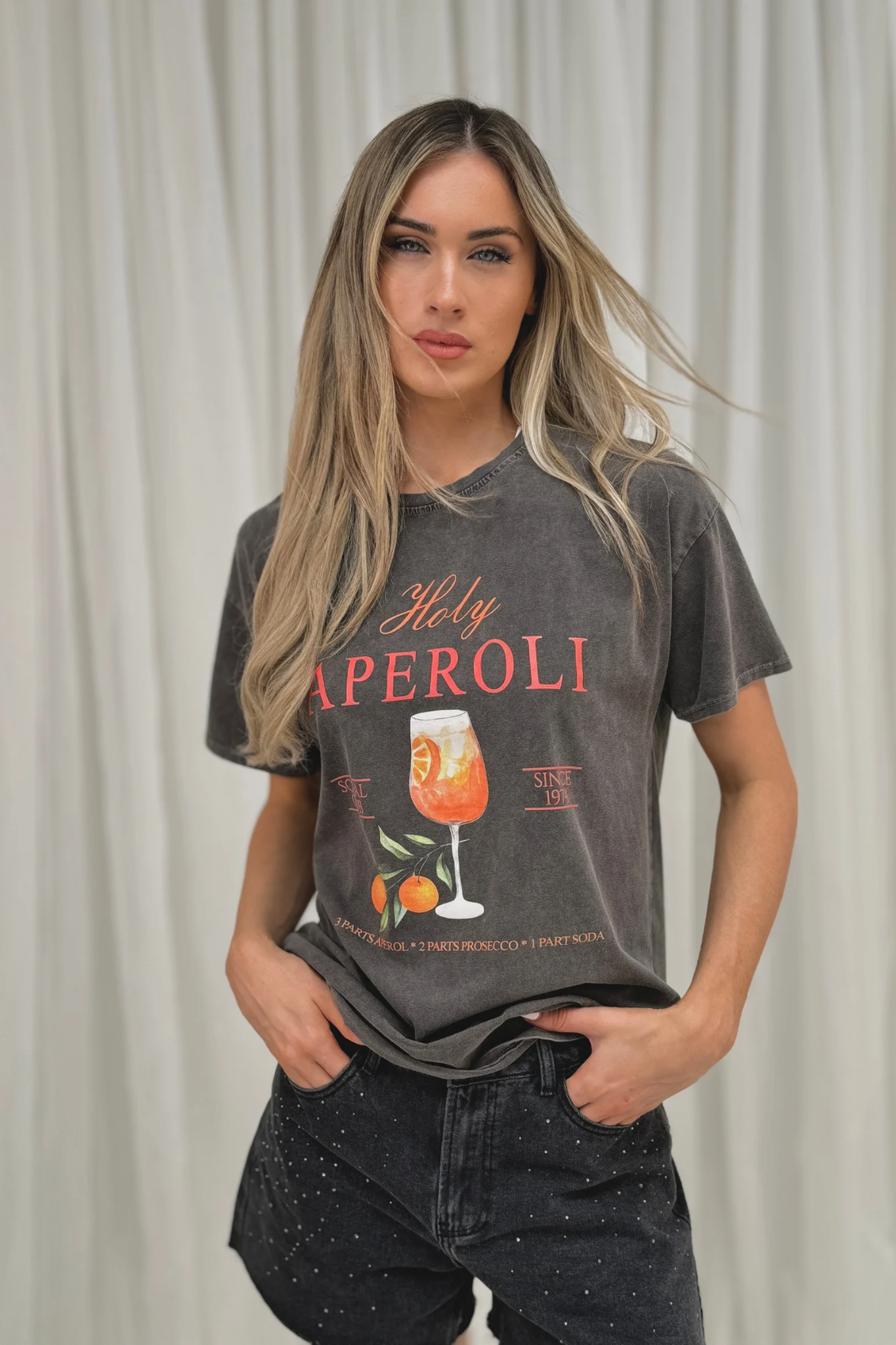 Melanie Holy Aperoli T-Shirt In Black