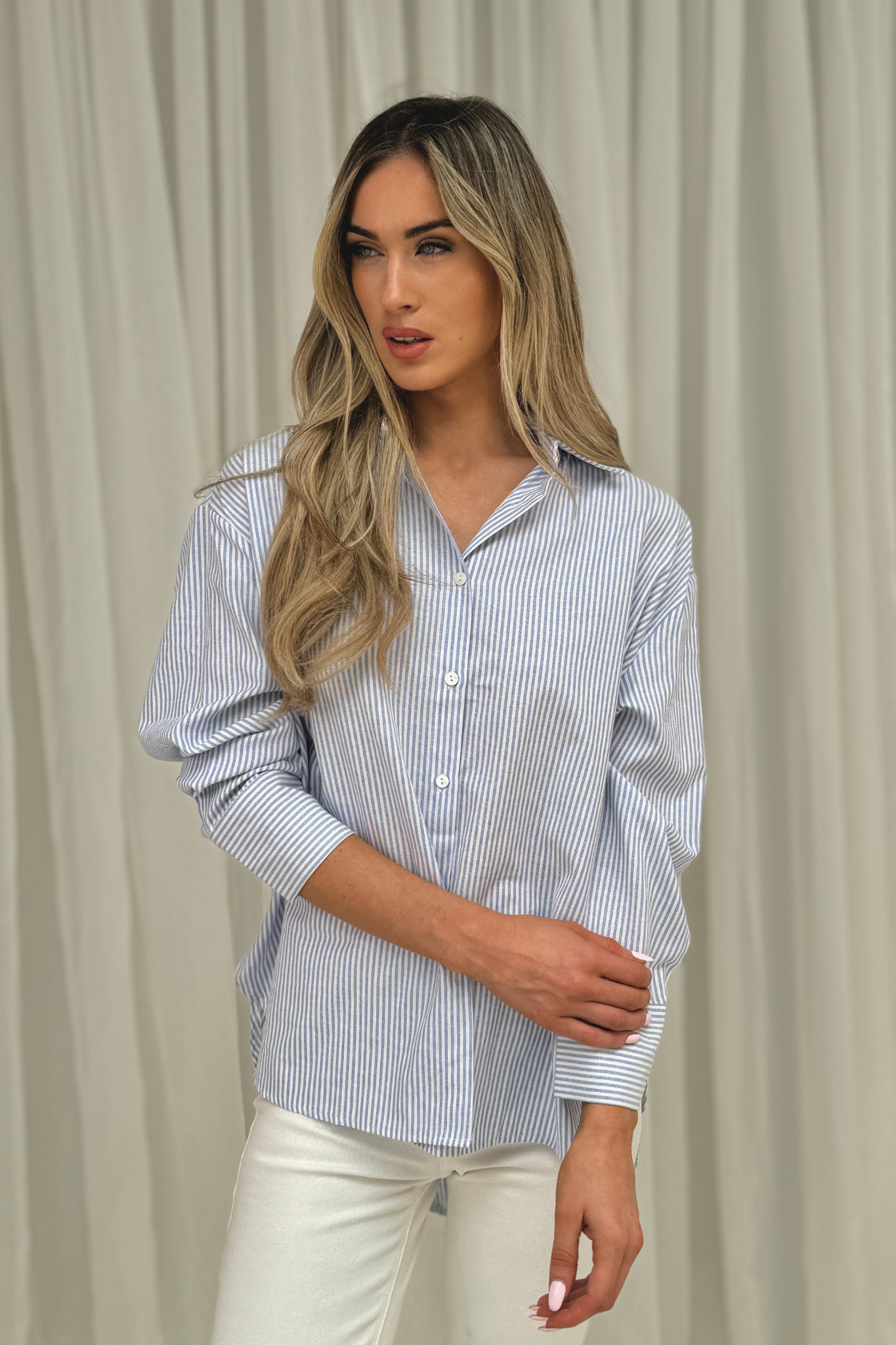 Millie Bow Back Shirt In Blue