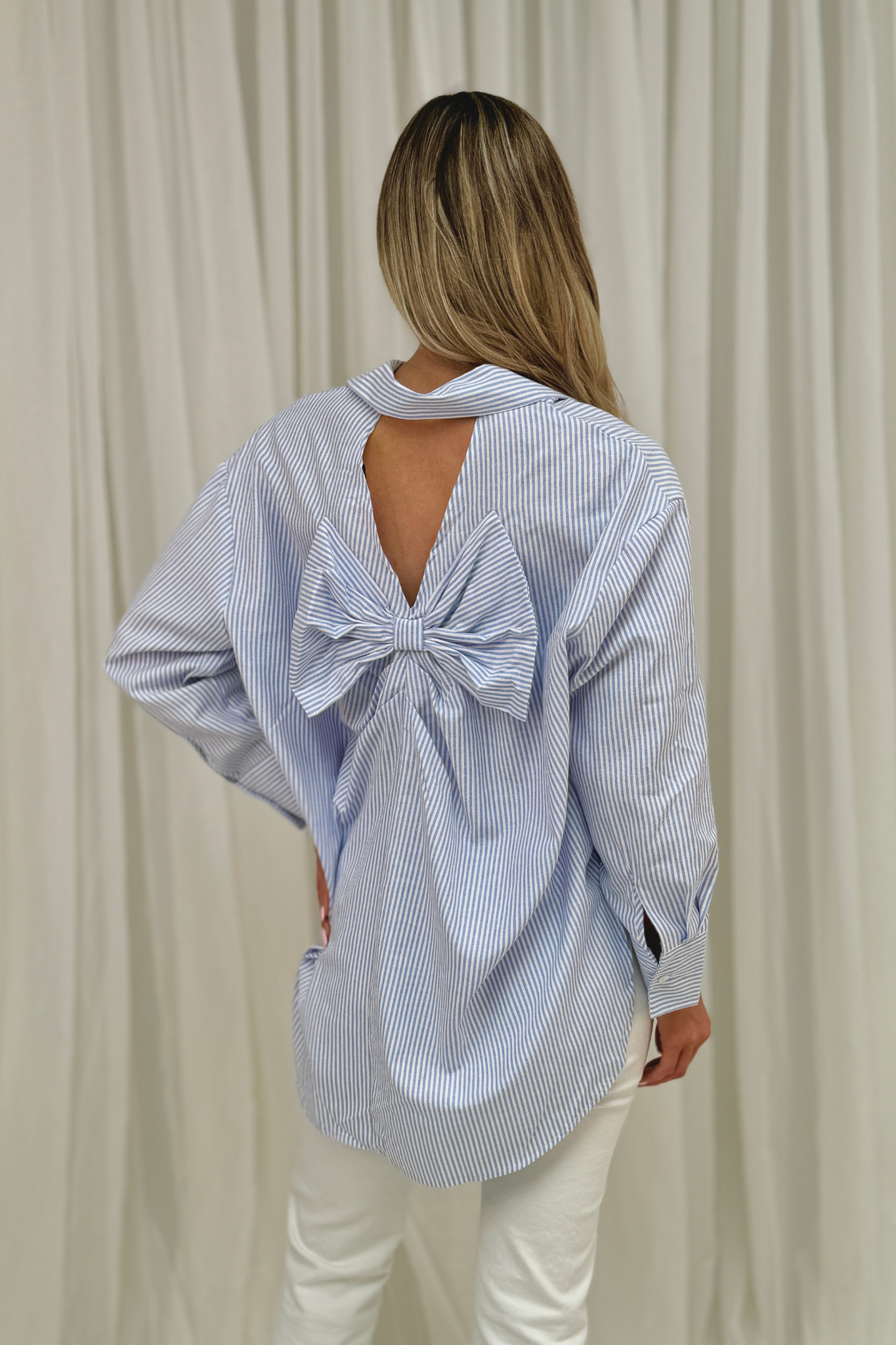 Millie Bow Back Shirt In Blue