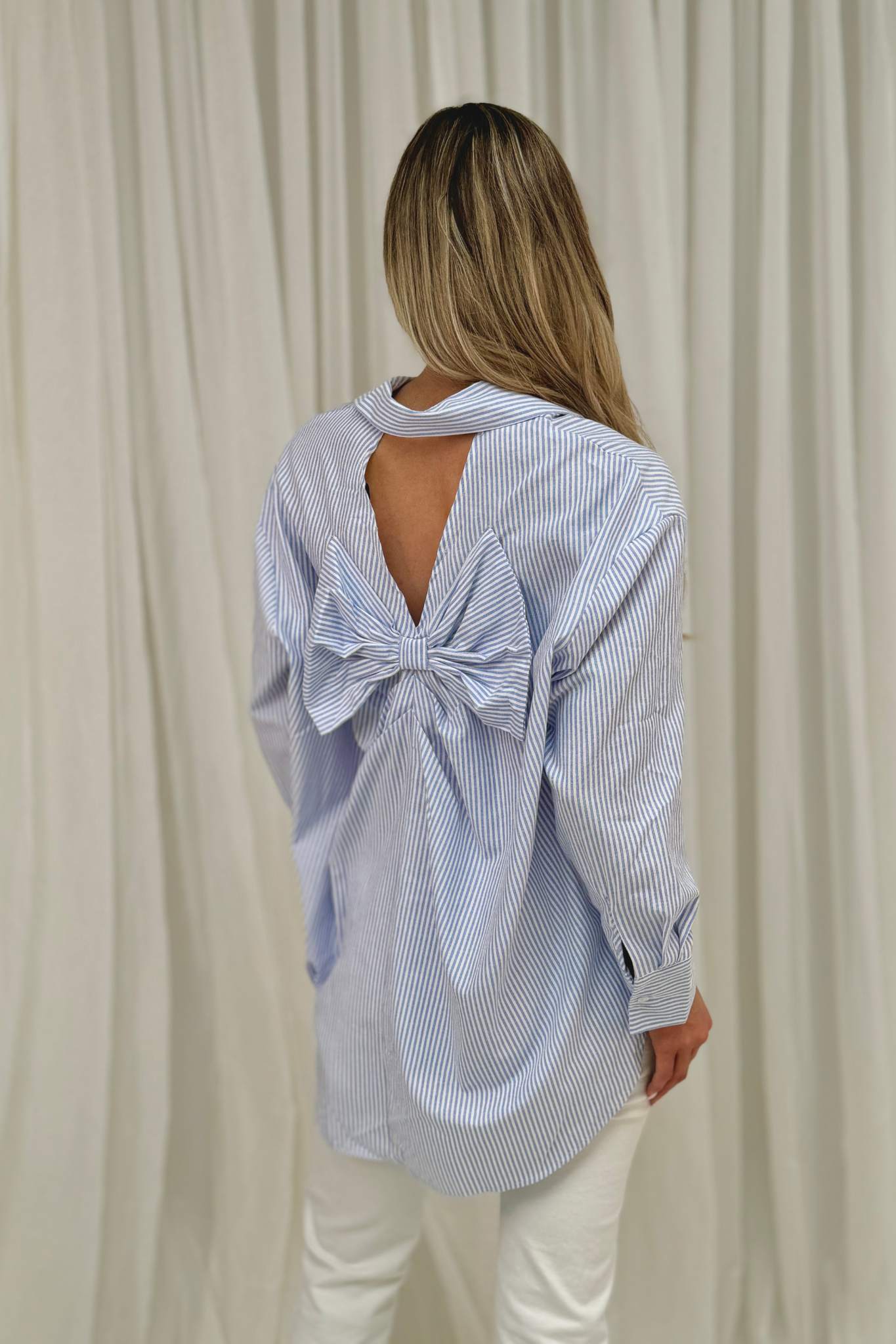 Millie Bow Back Shirt In Blue