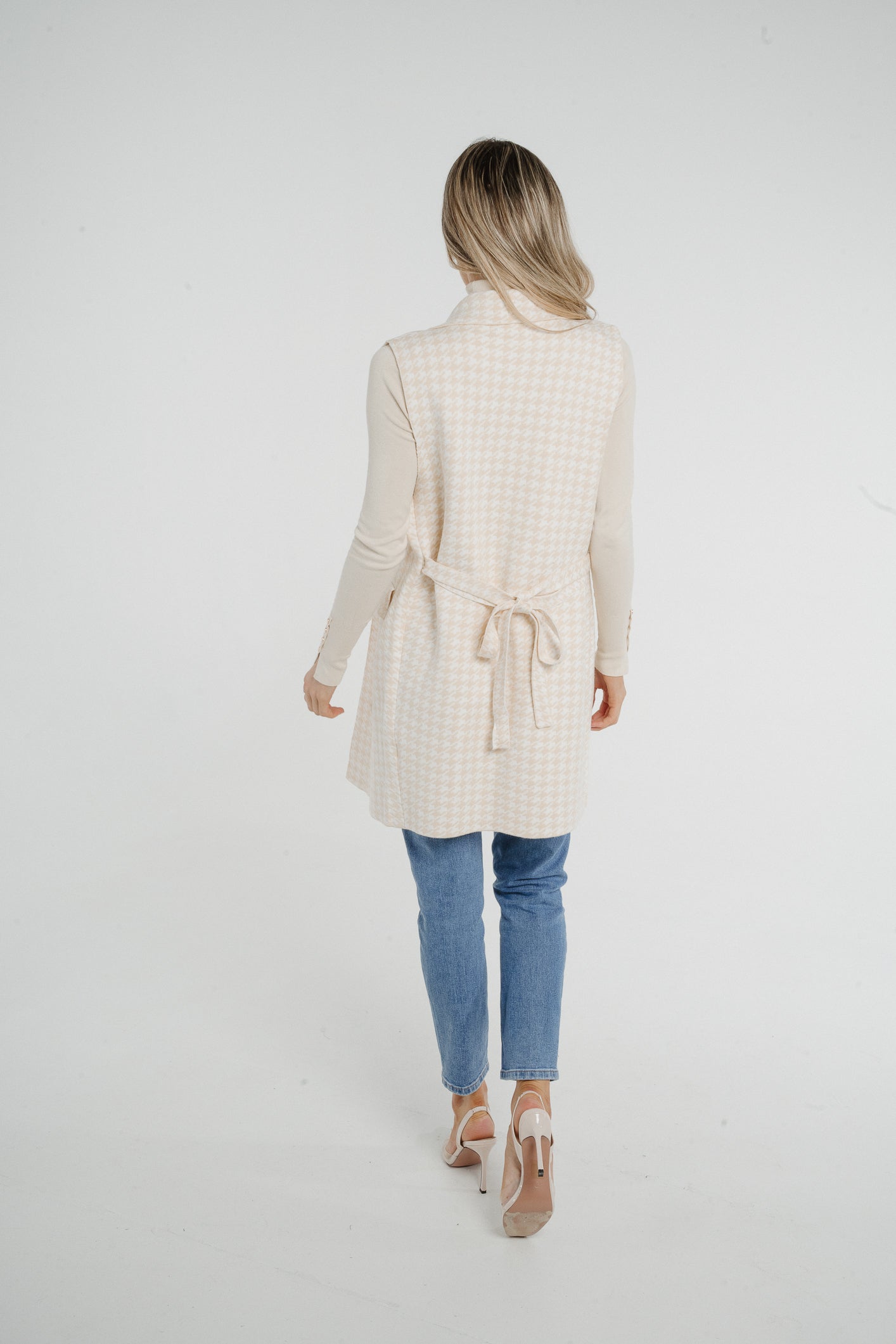 Millie Longline Sleeveless Jacket In Cream